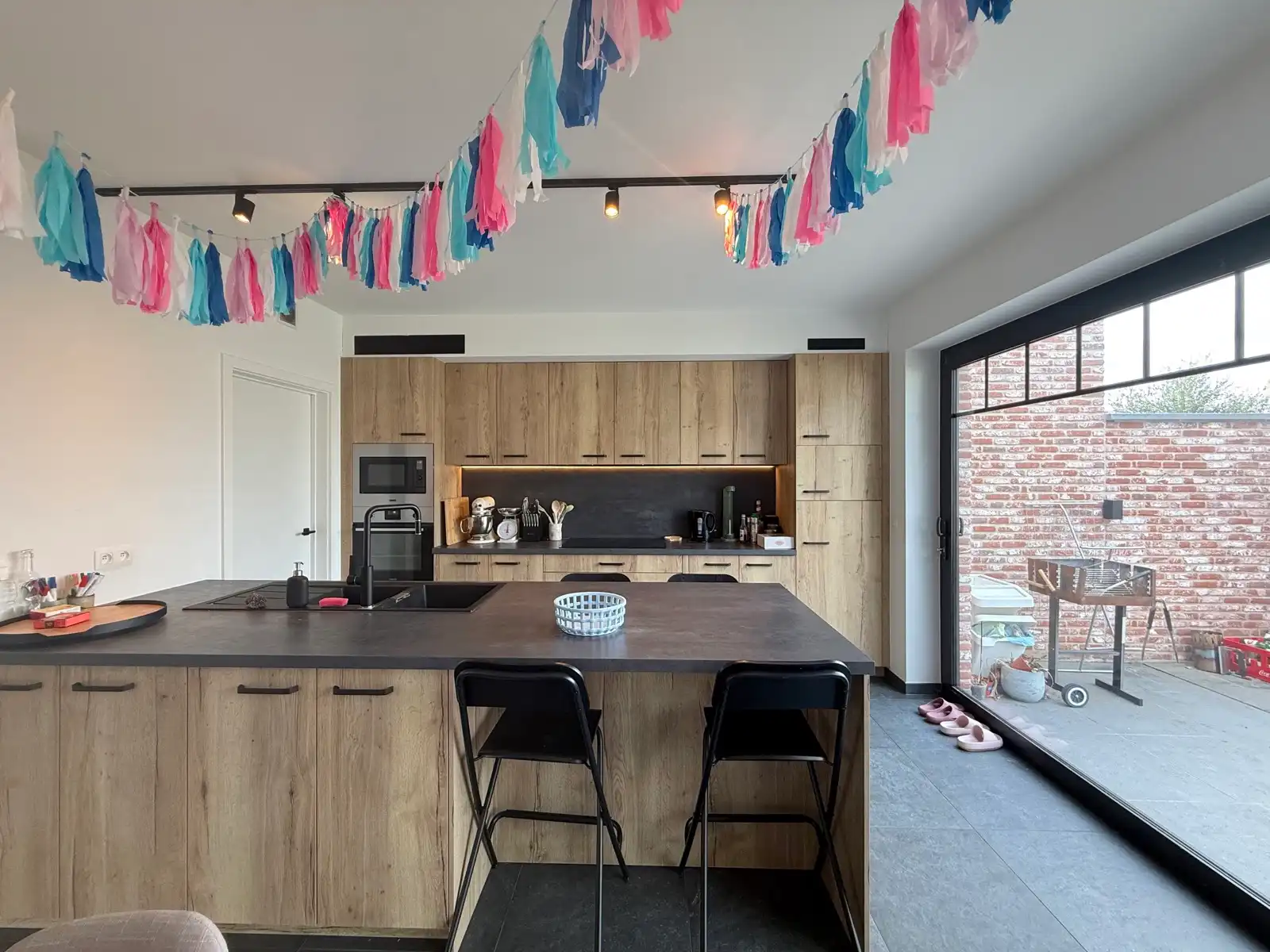 Energiezuinig woning met 4 slaapkamers, 2 badkamers en tuin foto 11