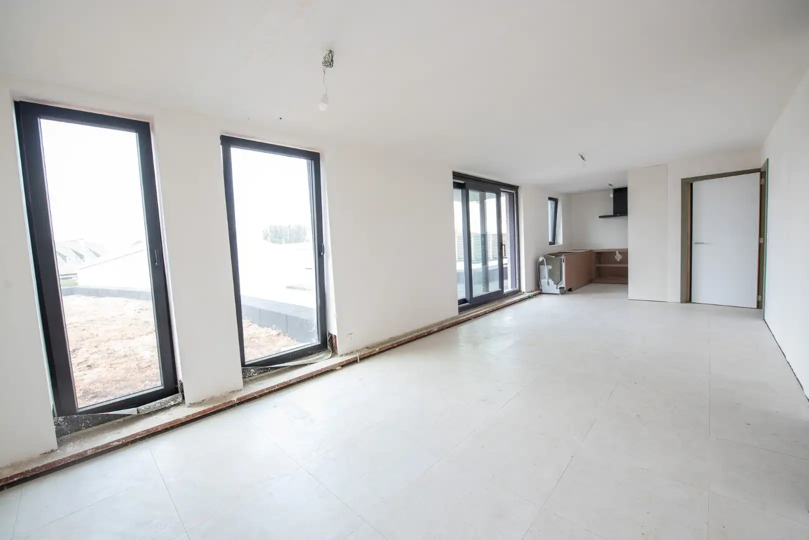 Te koop: Centraal gelegen appartement met 2 slaapkamers en groot zonneterras in Waregem. foto 3
