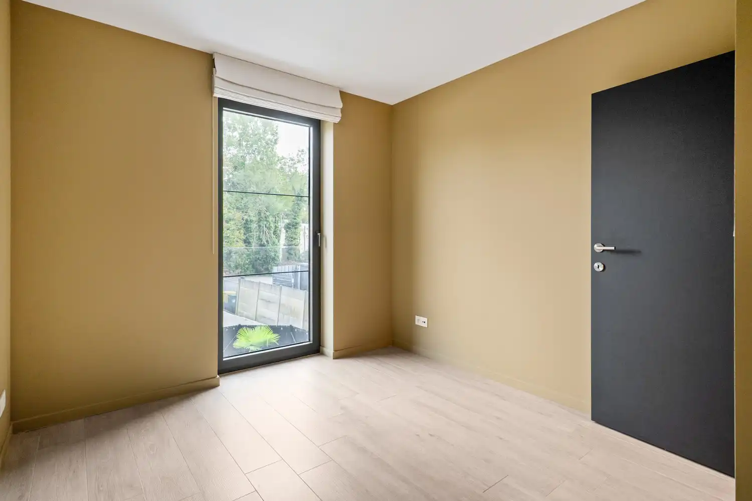 Recent energiezuinig appartement met 2 slpkrs, terras en autostaanplaats te Schriek foto 13