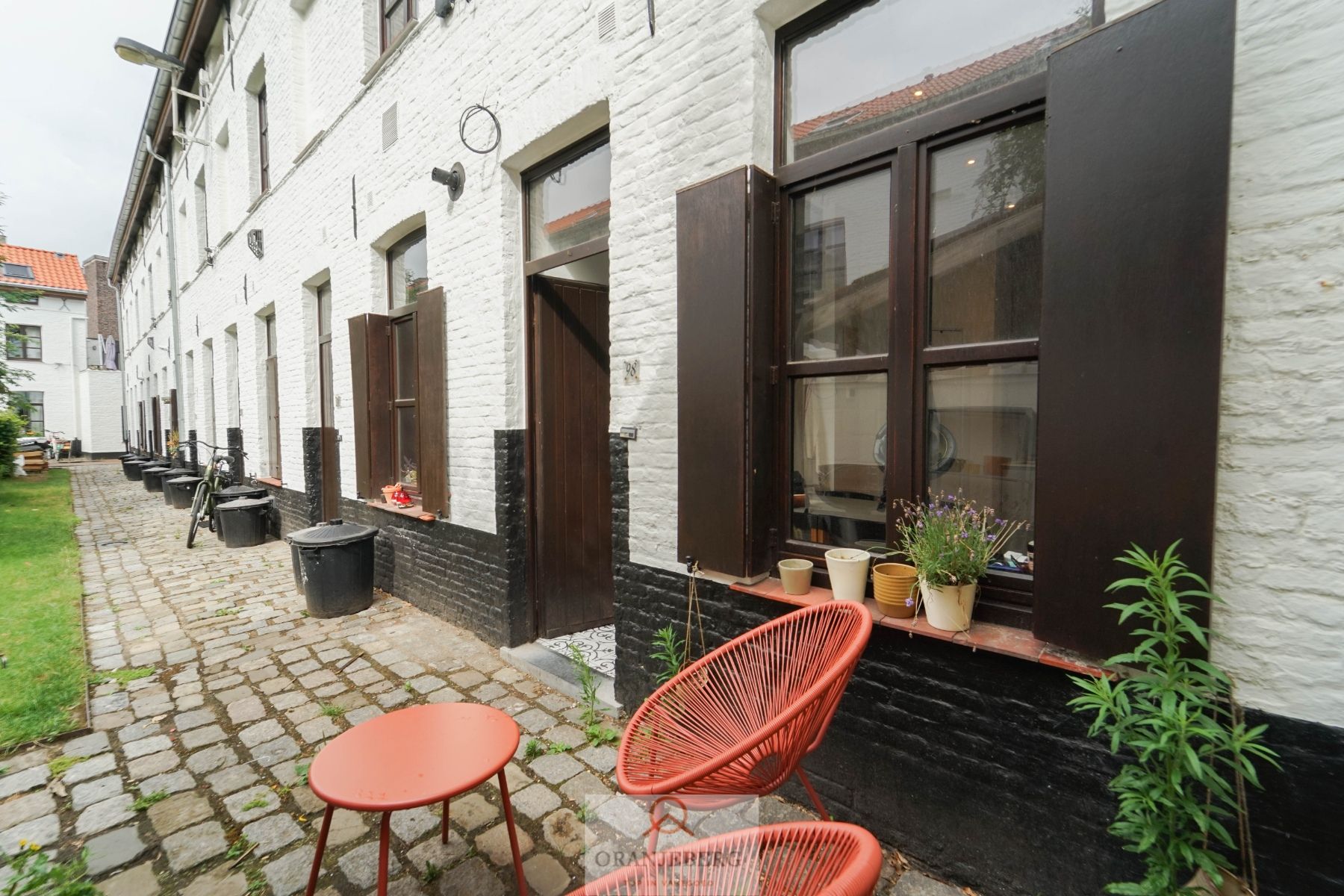 Charmante gerenoveerde woning met terras op topligging! foto 25