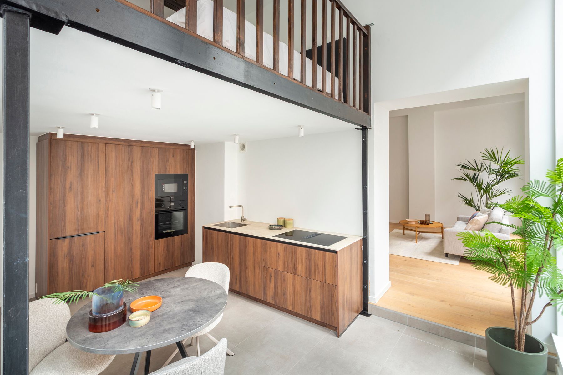 Gelijkvloers appartement met stadskoer in hartje Antwerpen foto 2