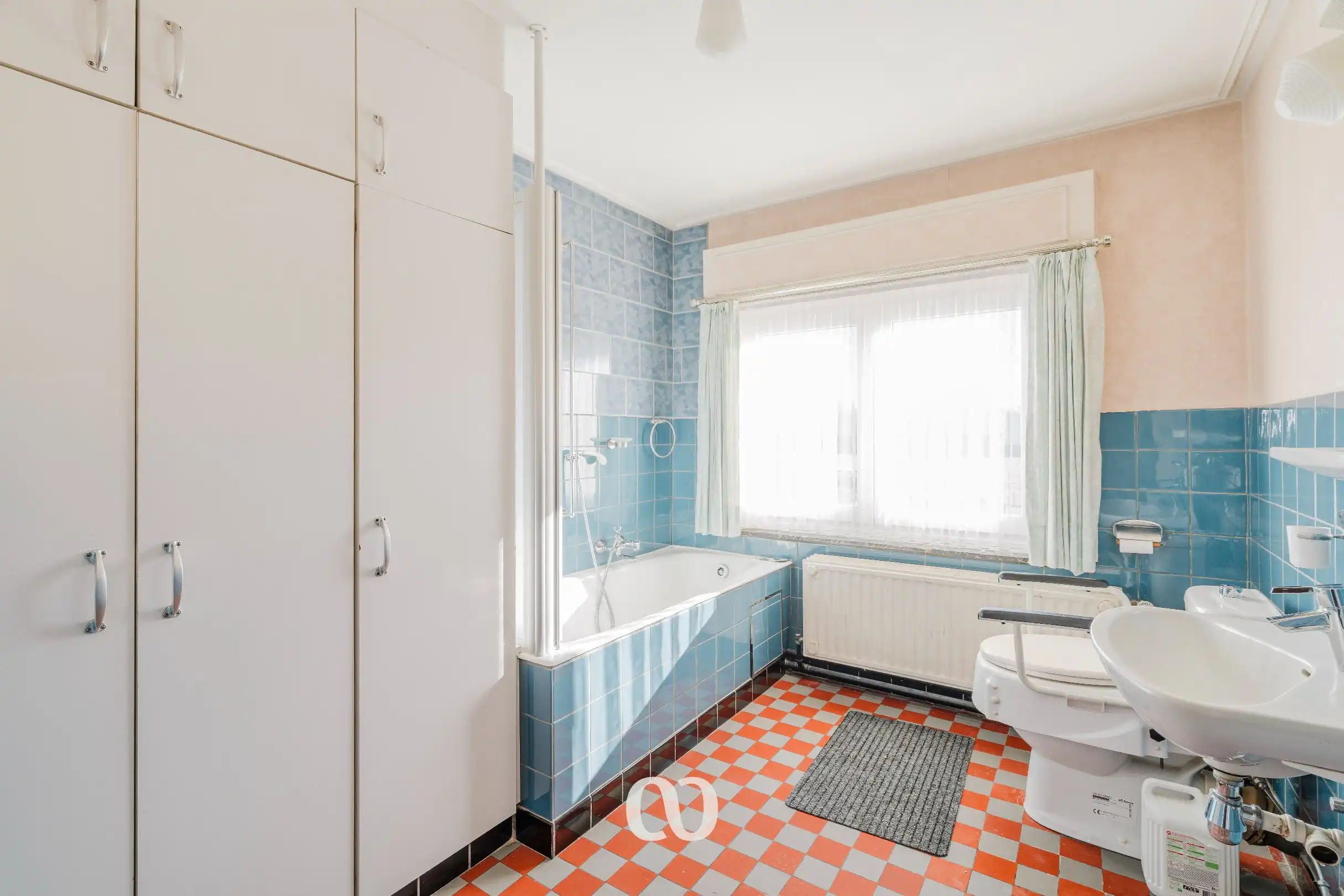 Stevige gezinswoning met tuin en garage nabij het centrum van Oudenaarde foto 8