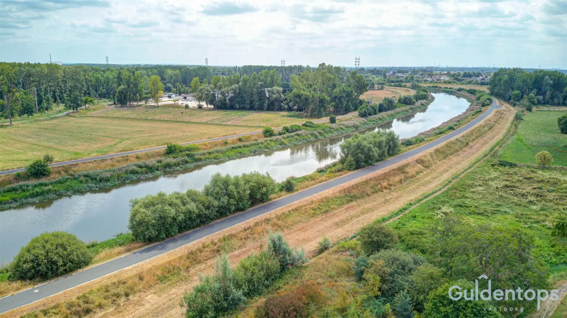 Uniek wonen op zalige ligging met veel mogelijkheden foto 2
