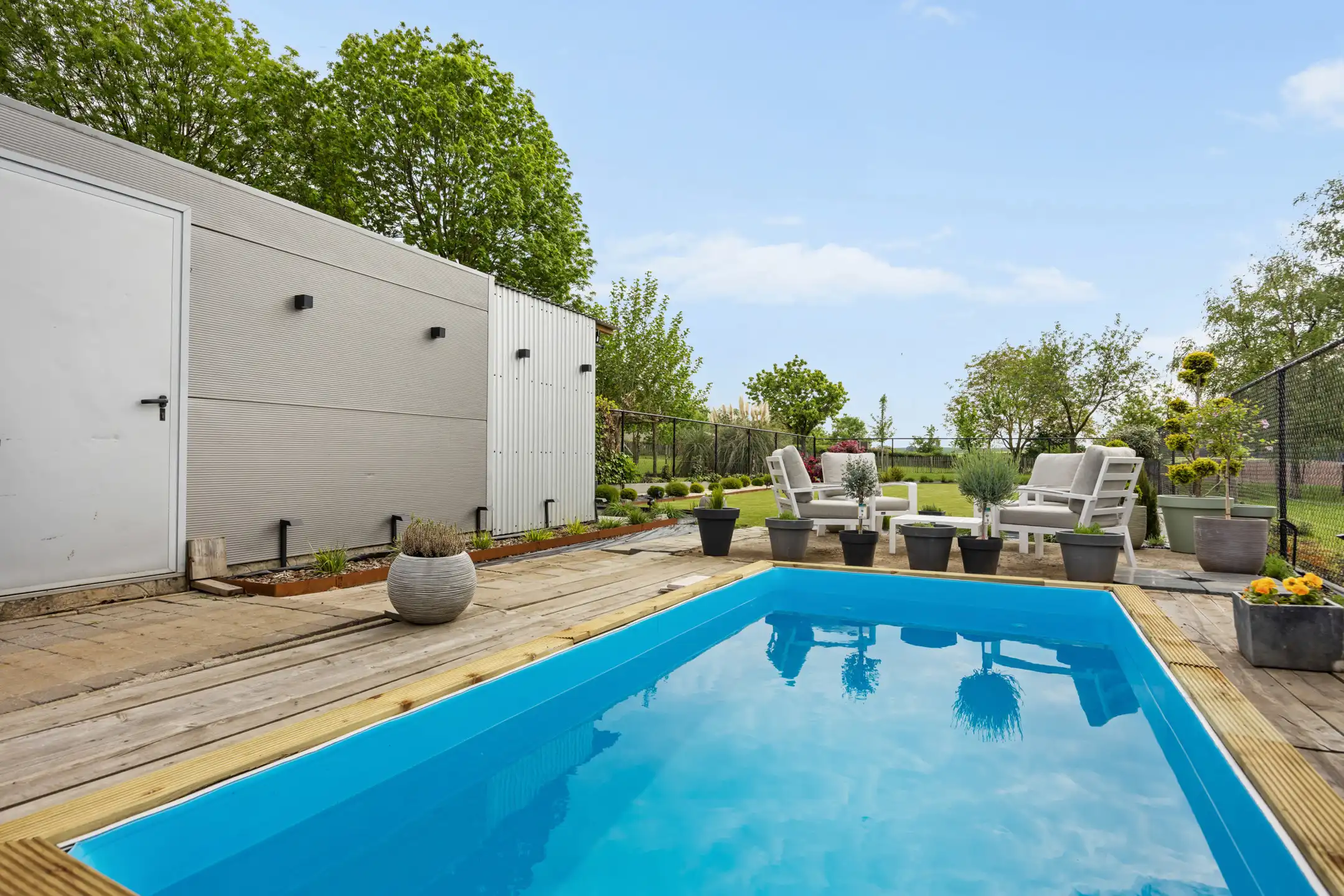 Instapklare woning met zonnige tuin te Valmeer foto 2