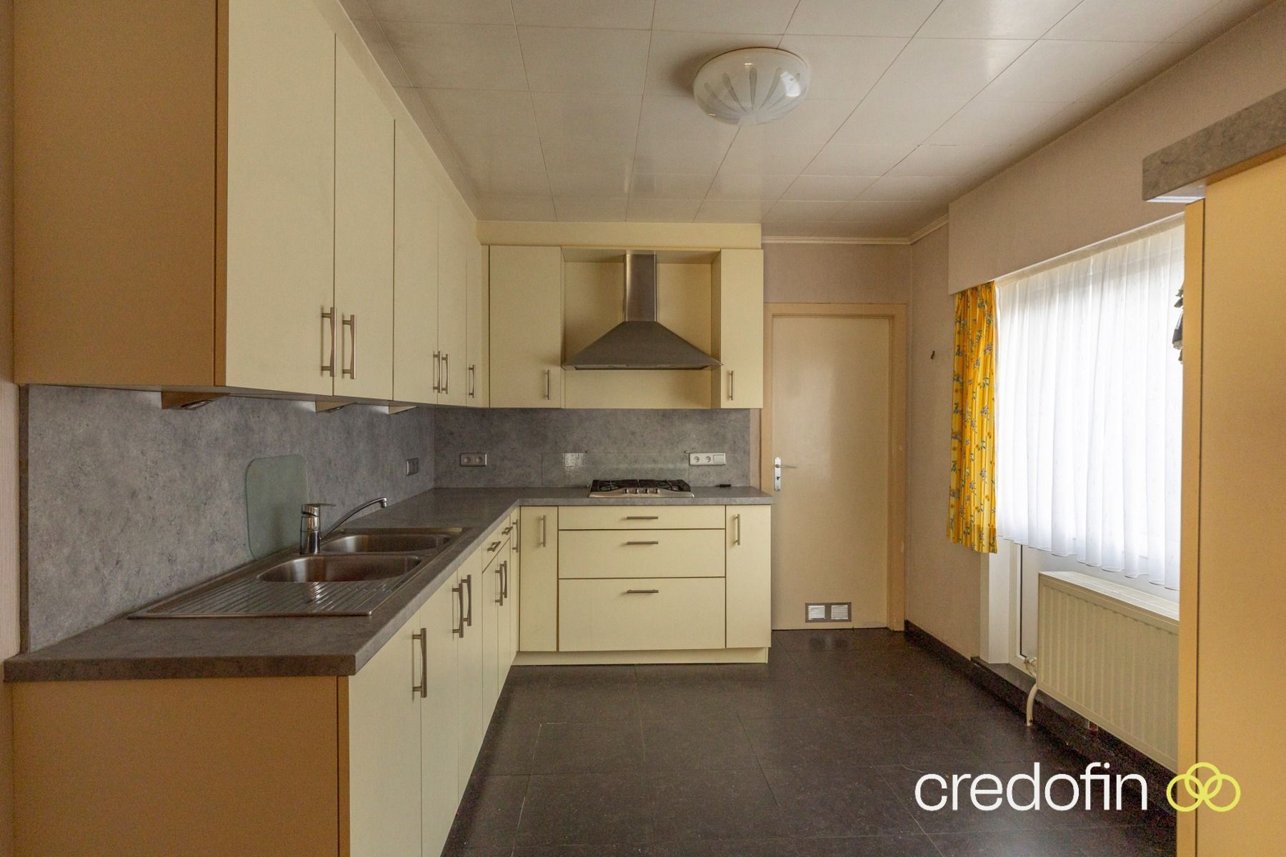 Bungalow met 3 slaapkamers en garage foto 7