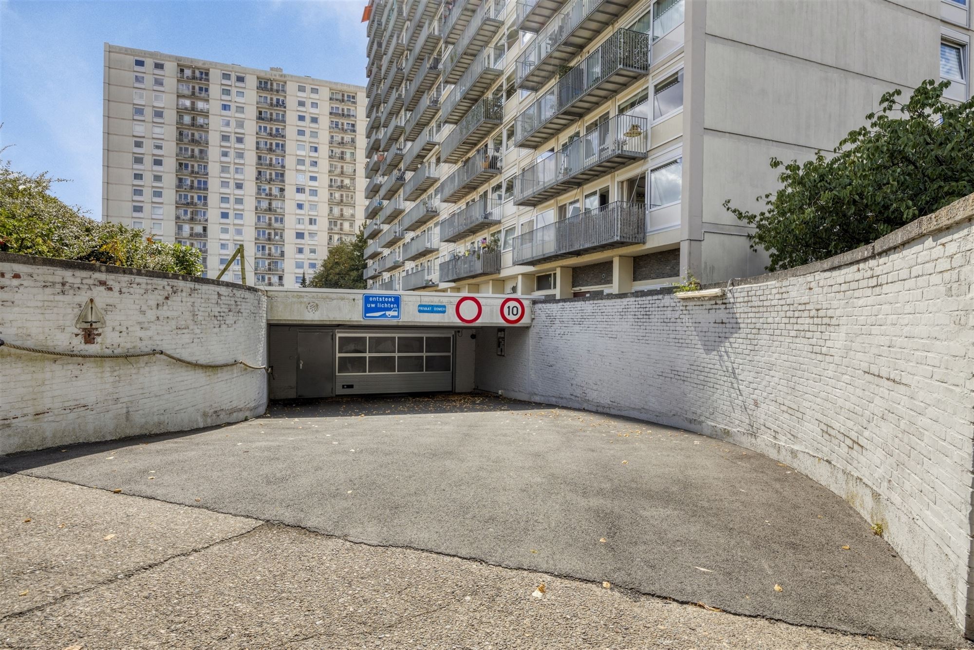 Verhuurd appartement met drie slpk en terras met prachtig uitzicht foto 18