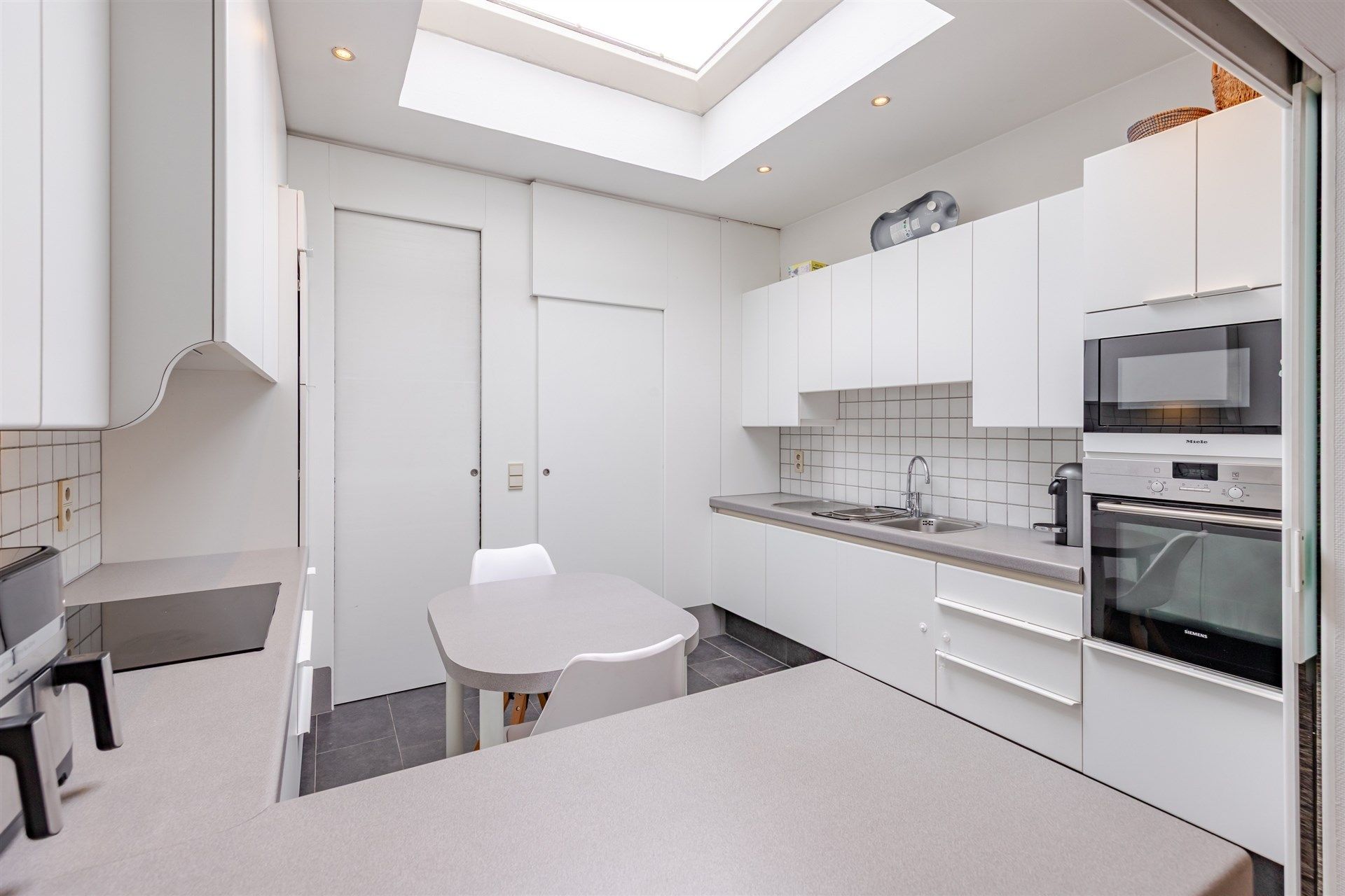 Instapklare woning op wandelafstand van het centrum van Aalst foto 9