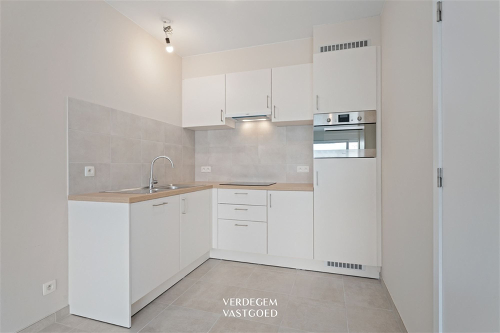 Kantoor van 90m² of appartement met 2 slaapkamers en garage in Smedenpoort Aalter foto 5