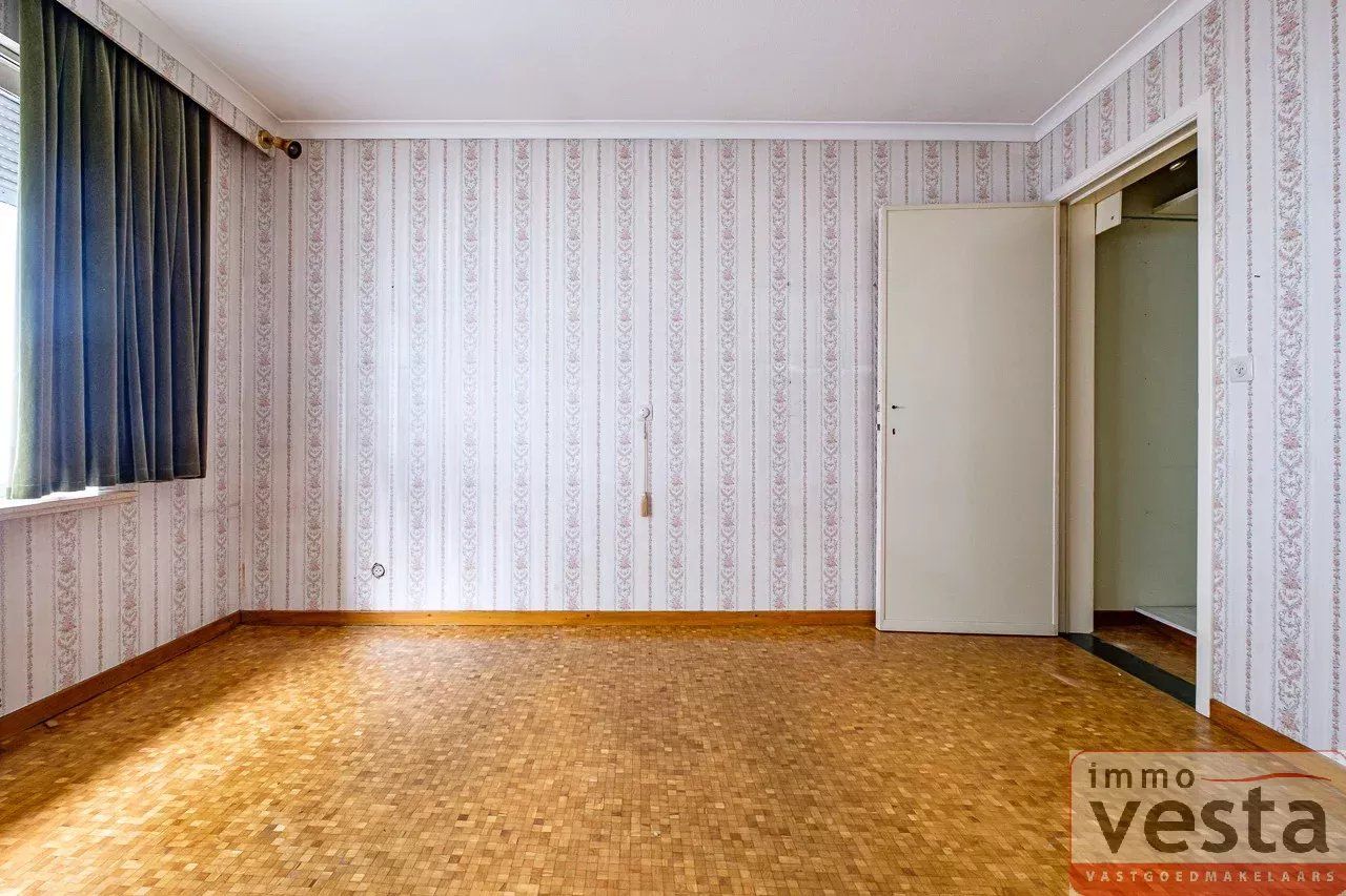 Te renoveren handelsruimte met woonst op toplocatie foto 16