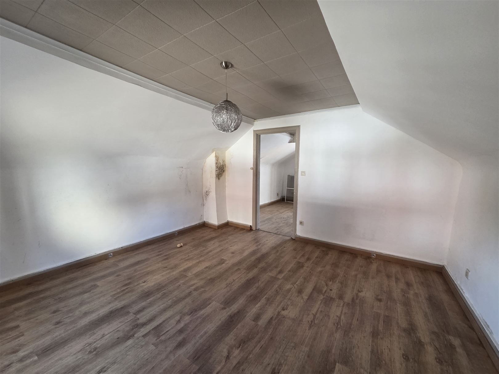 Te renoveren rijwoning te Ronse foto 9