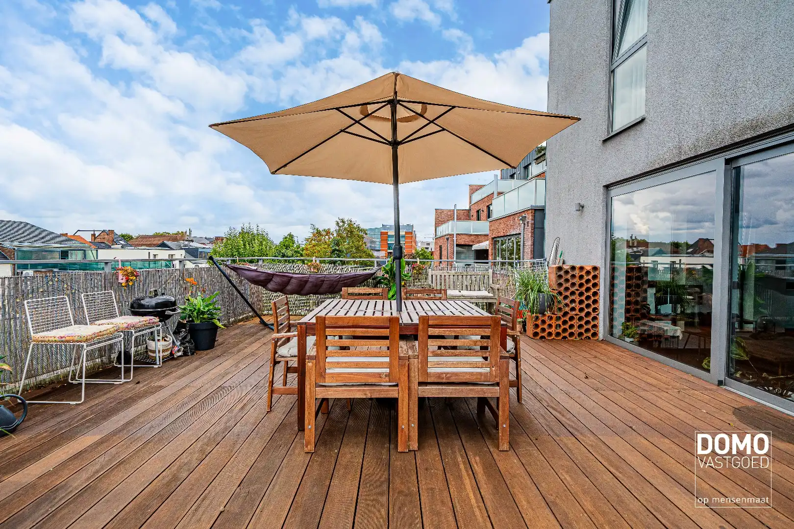 PRACHTIGE LOFT MET ROYAAL TERRAS OP TOPLOCATIE BINNEN DE GROTE RING VAN HASSELT foto 13