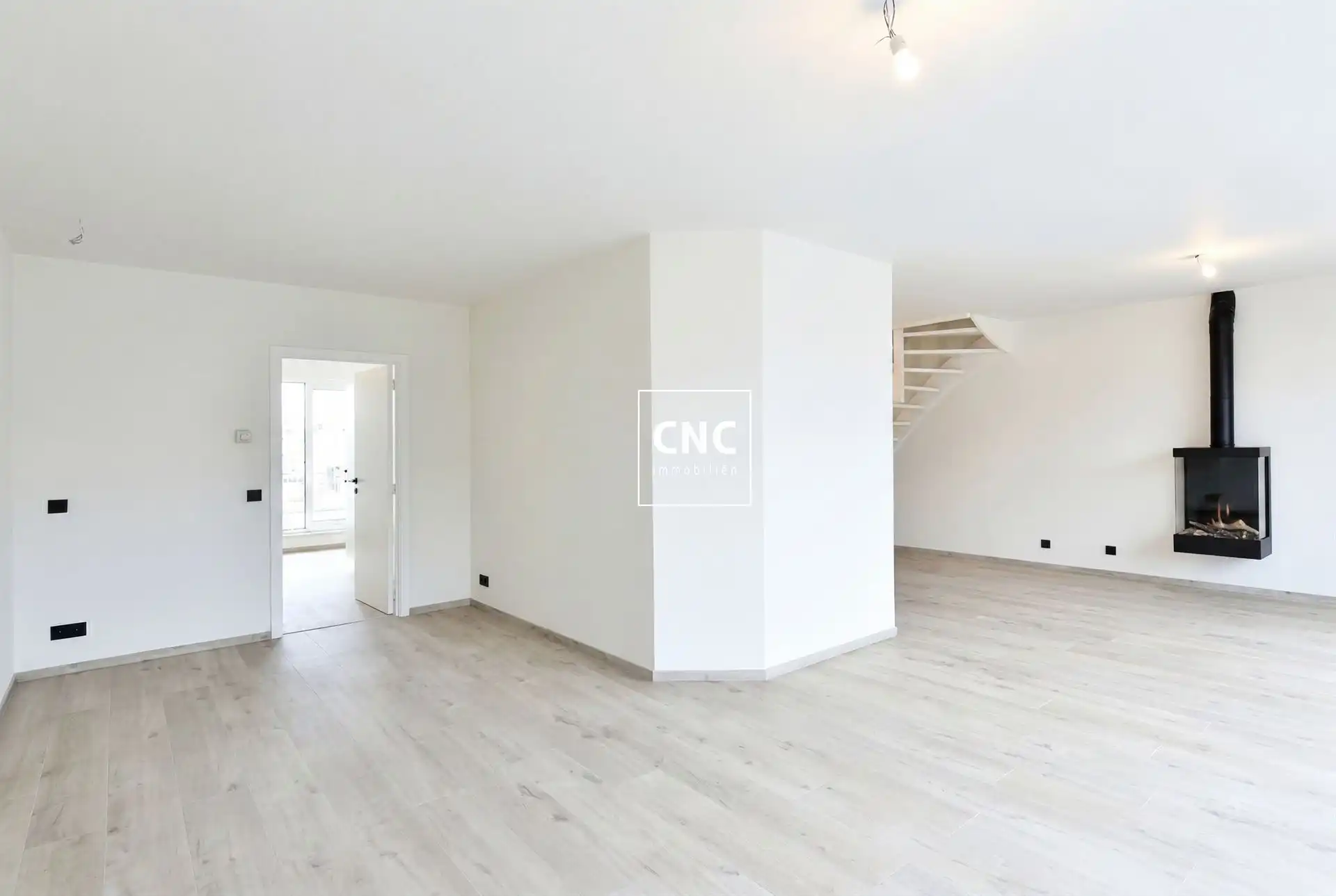 Lichtrijk triplexappartement met 4 slaapkamers en terrassen foto 6