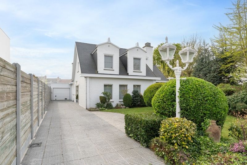 Hoofdfoto van de publicatie: Roeselare - Stadsrand : charmante instapklare open bebouwing met prachtige tuin en ruim wooncomfort (3 slpks) 715 m²