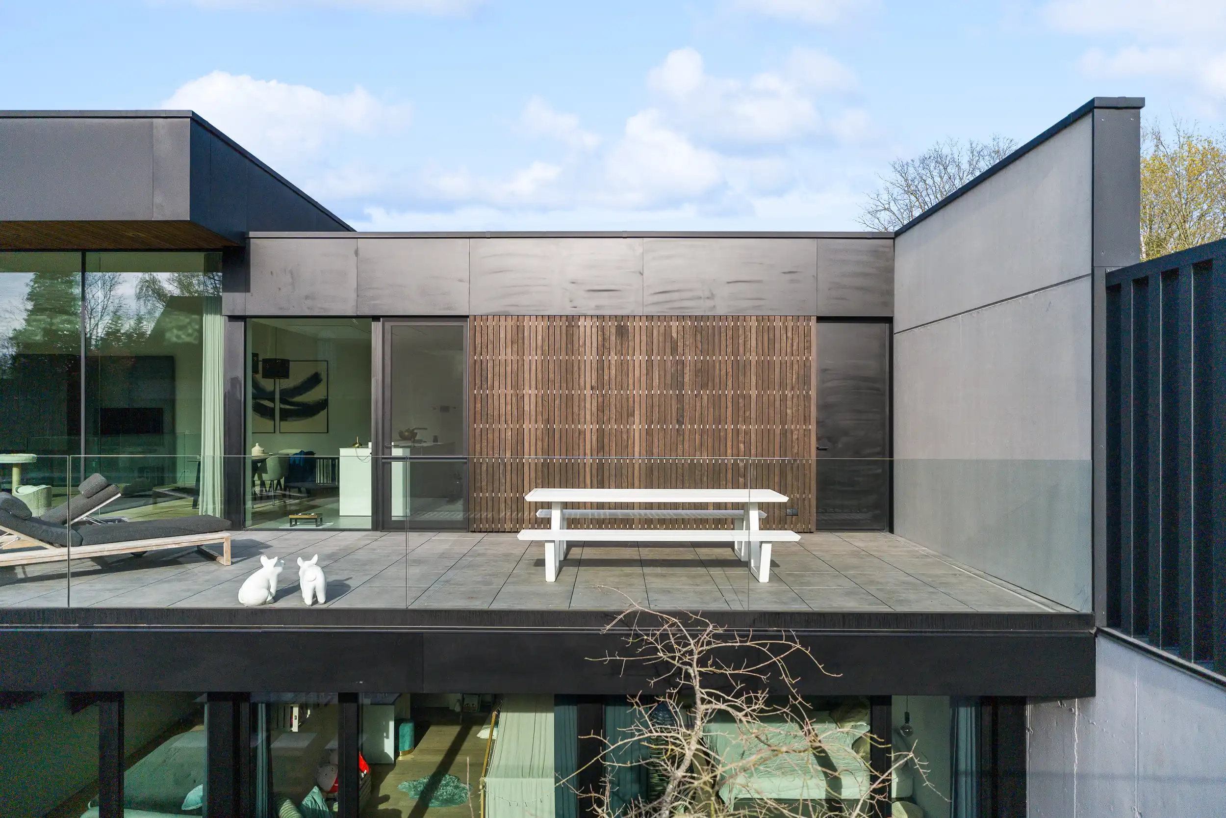 Designvilla in residentiële, doodlopende, woonwijk foto 14