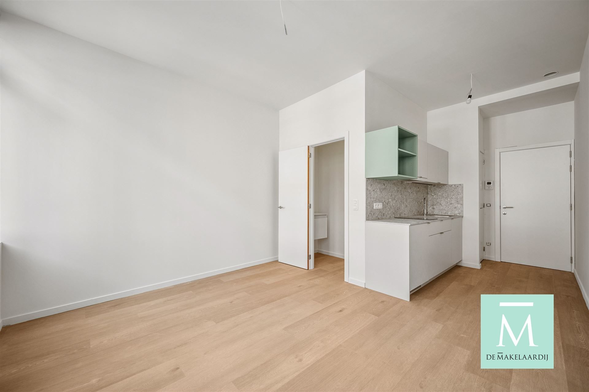 Gemeubelde studio foto 2