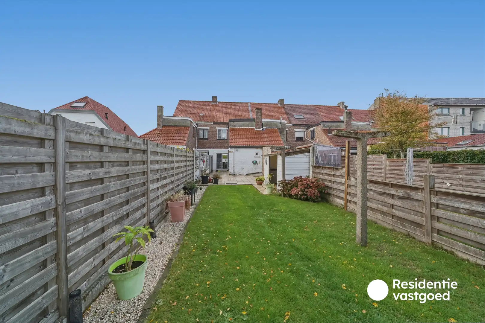 Gezellige woning met diepe tuin en 3 kamers nabij centrum Oudenburg foto 12