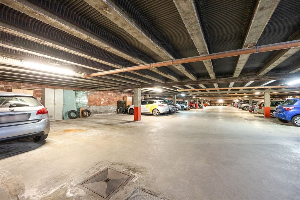 Ondergrondse autostaanplaats foto 5