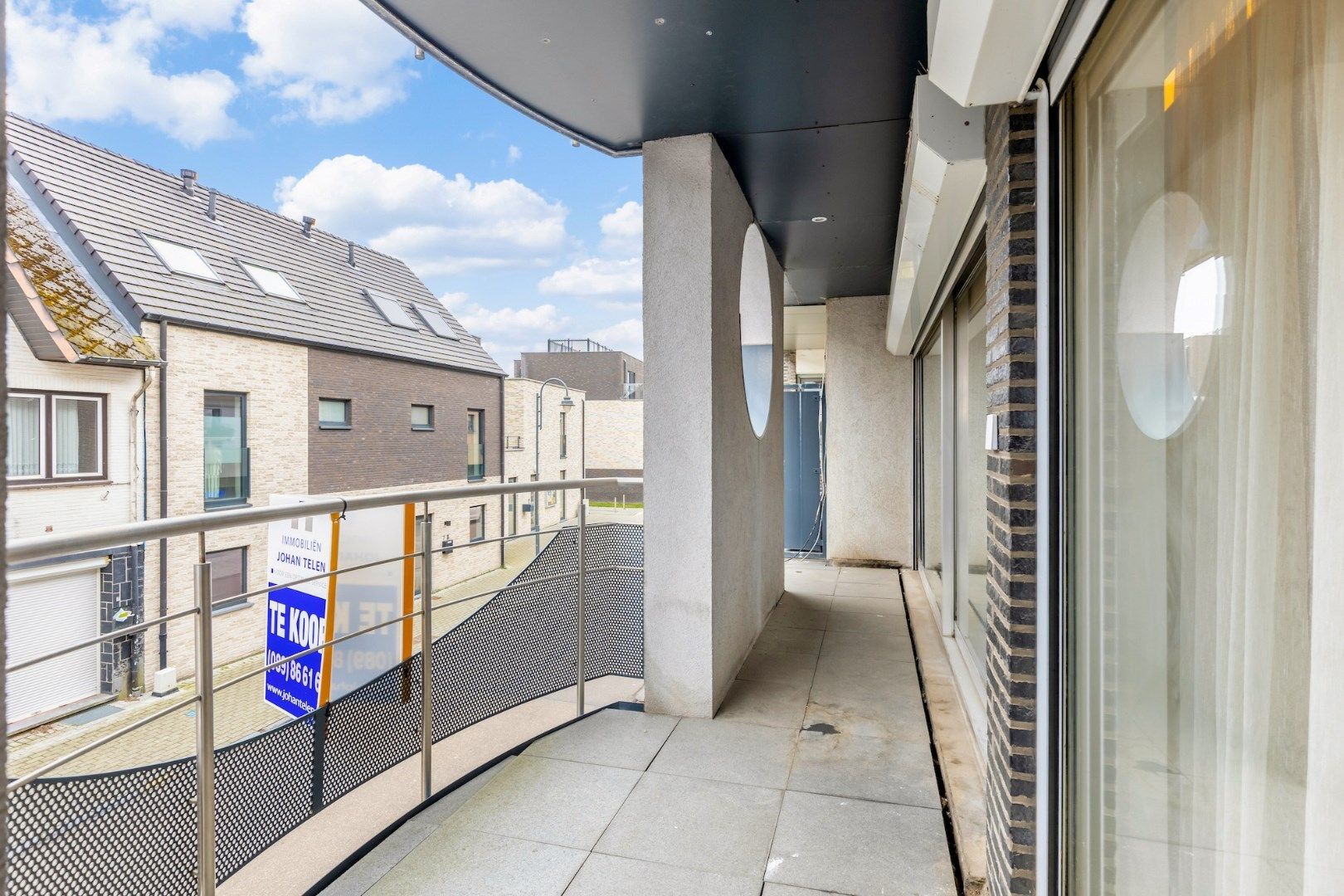 Modern en comfortabel gerenoveerd appartement op de eerste verdieping in het centrum van Neeroeteren foto 19