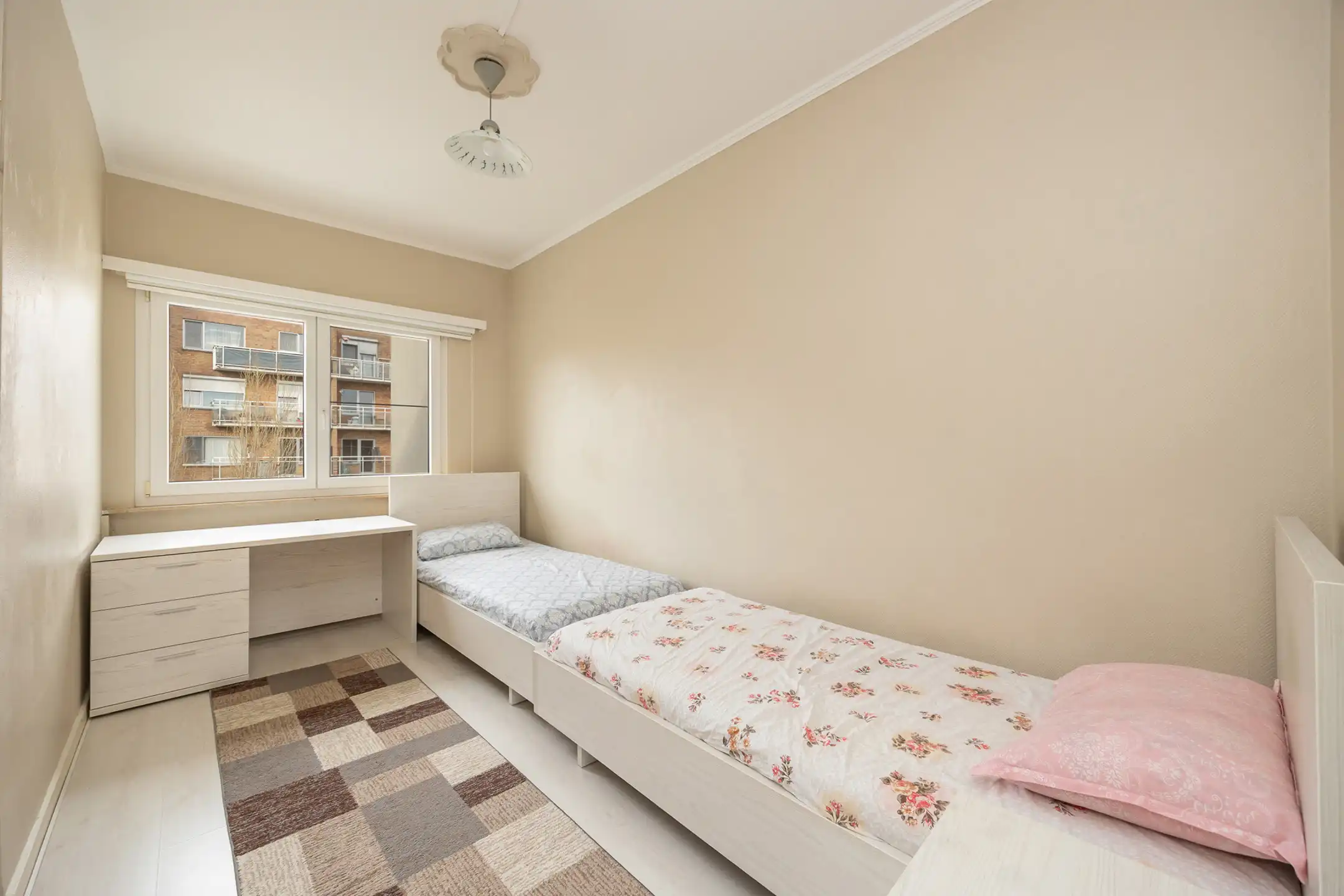 Instapklare gezinswoning met 3 slaapkamers foto 18