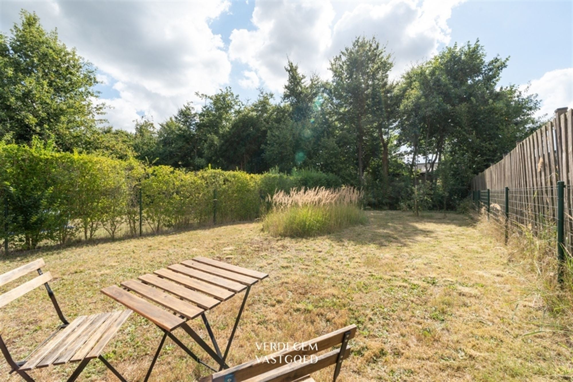 Woning met 2+1 slaapkamers, grote garage en tuin foto 14