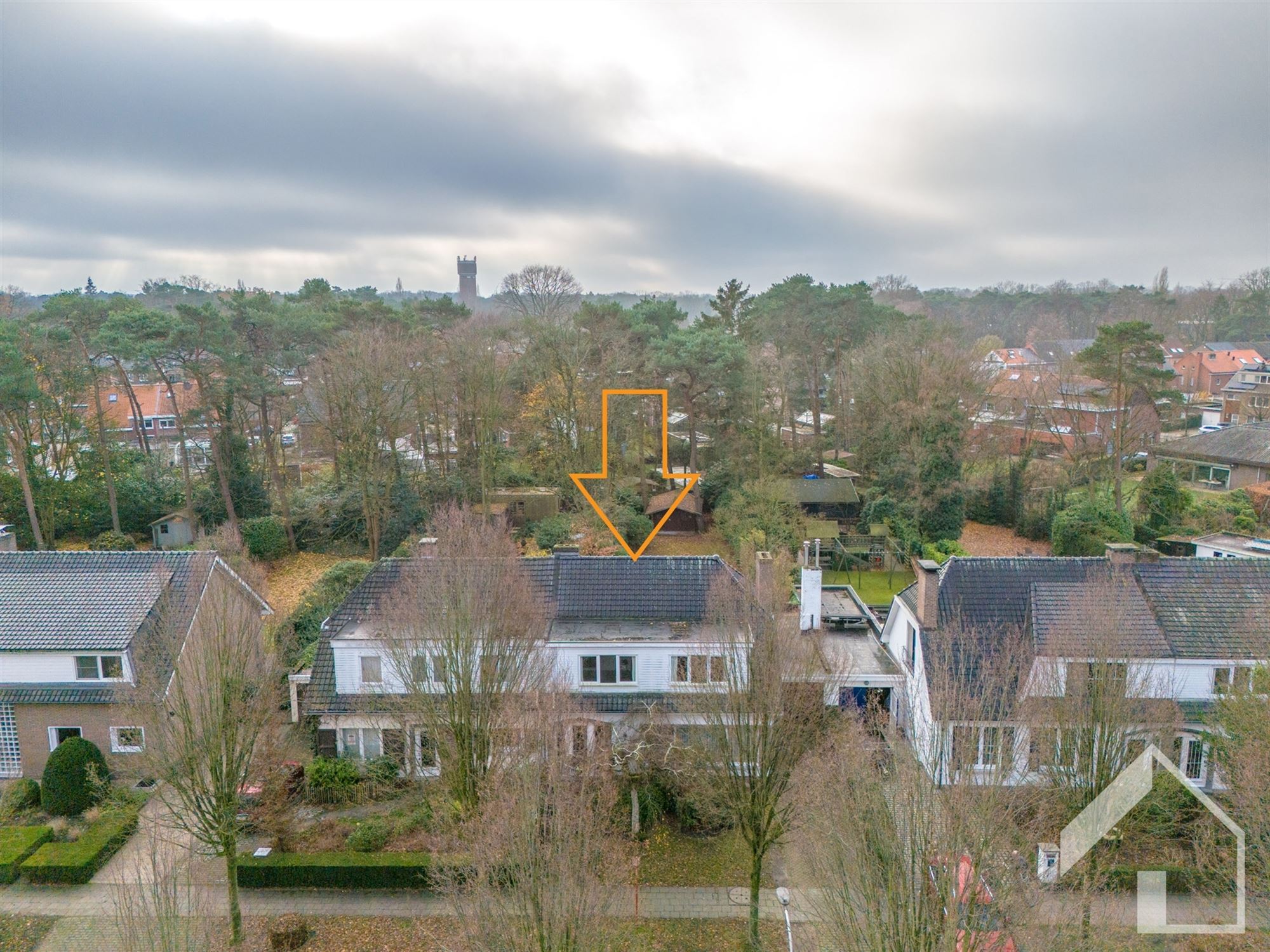 Gezinswoning met 4 ruime slaapkamers, garage en leuke tuin foto 22