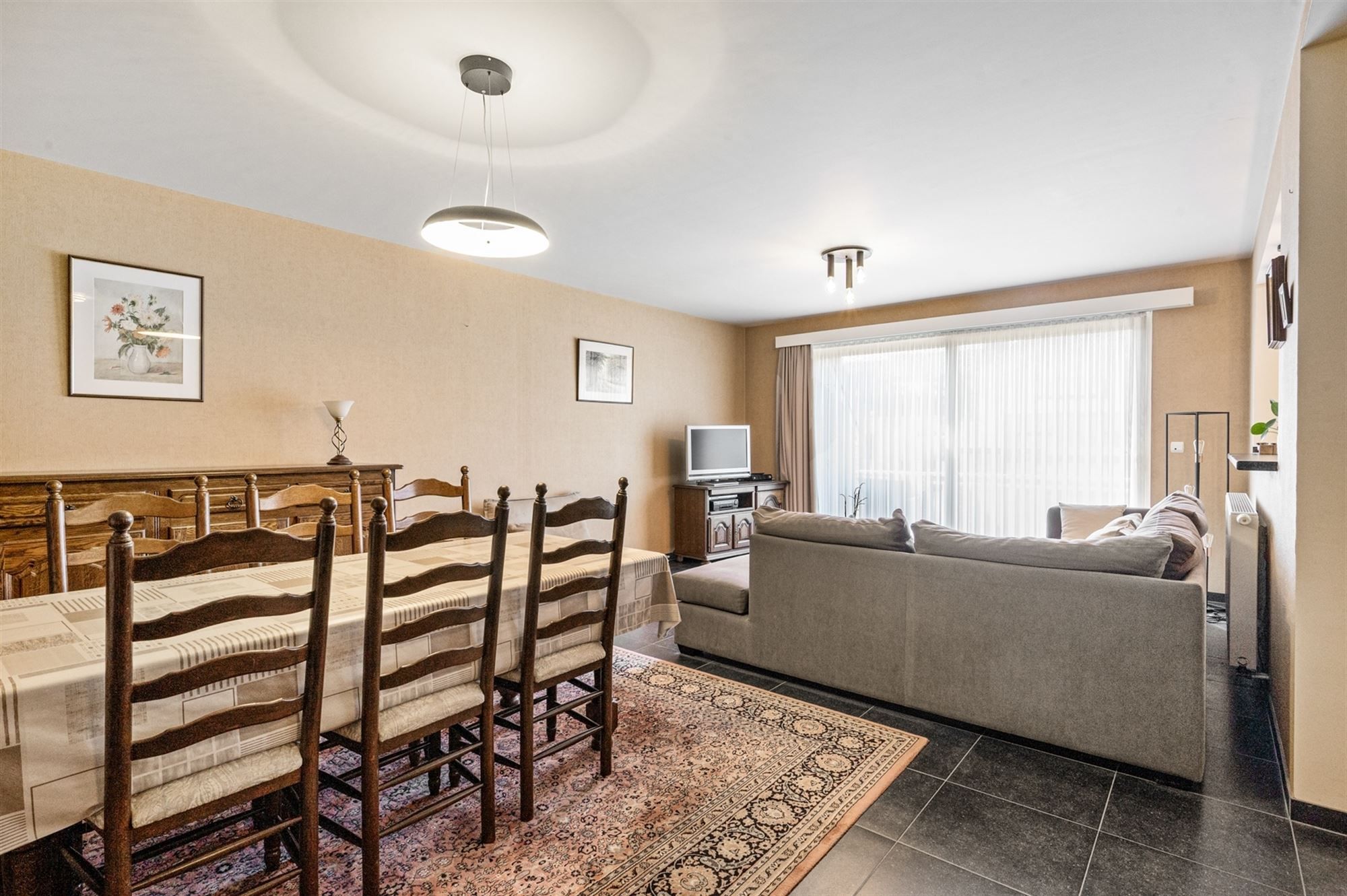 Ruim twee-slaapkamerappartement te Beerzel foto 3