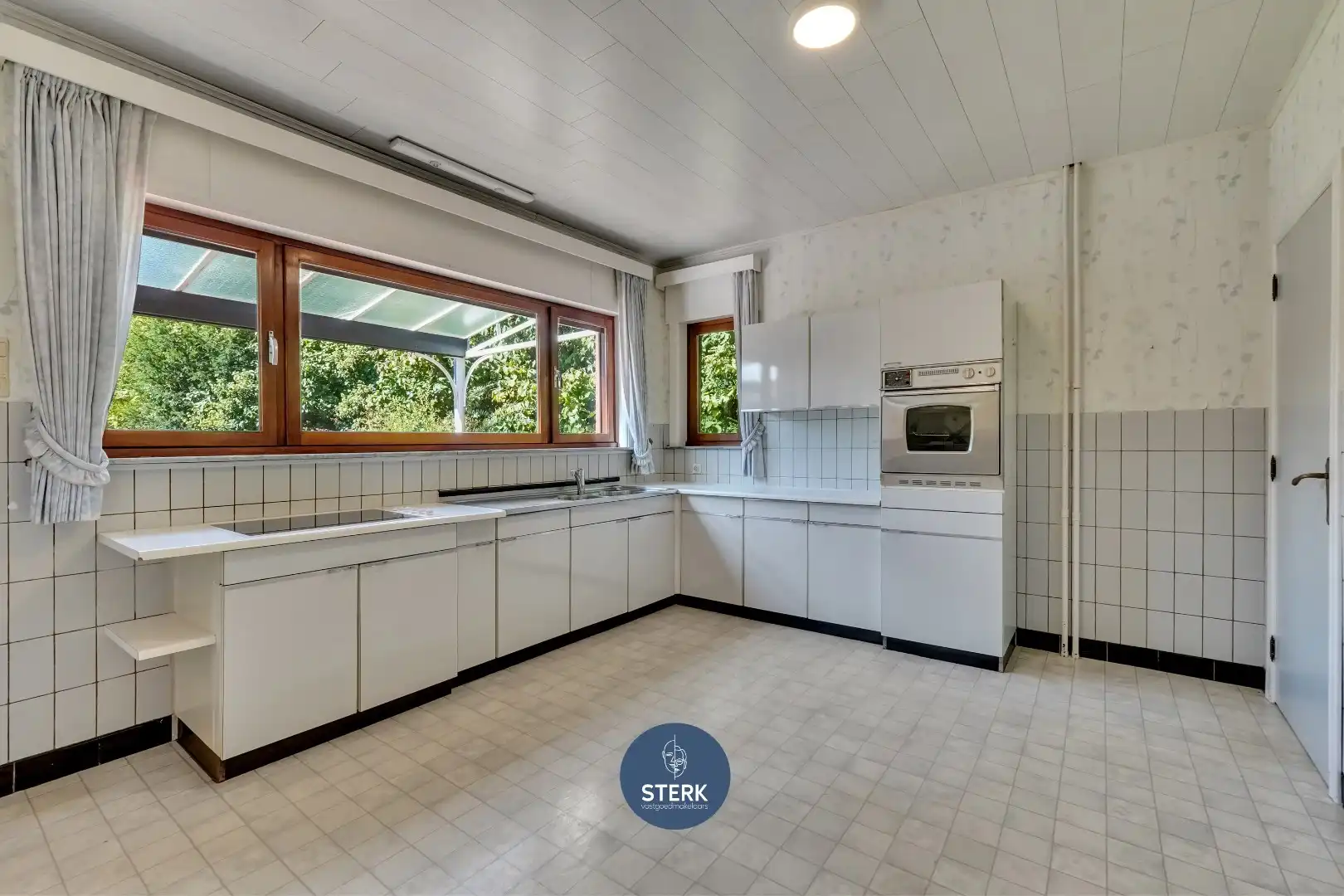 RUIME GEZINSWONING MET VEEL CHARME EN KARAKTER TE REKEM !  foto 8