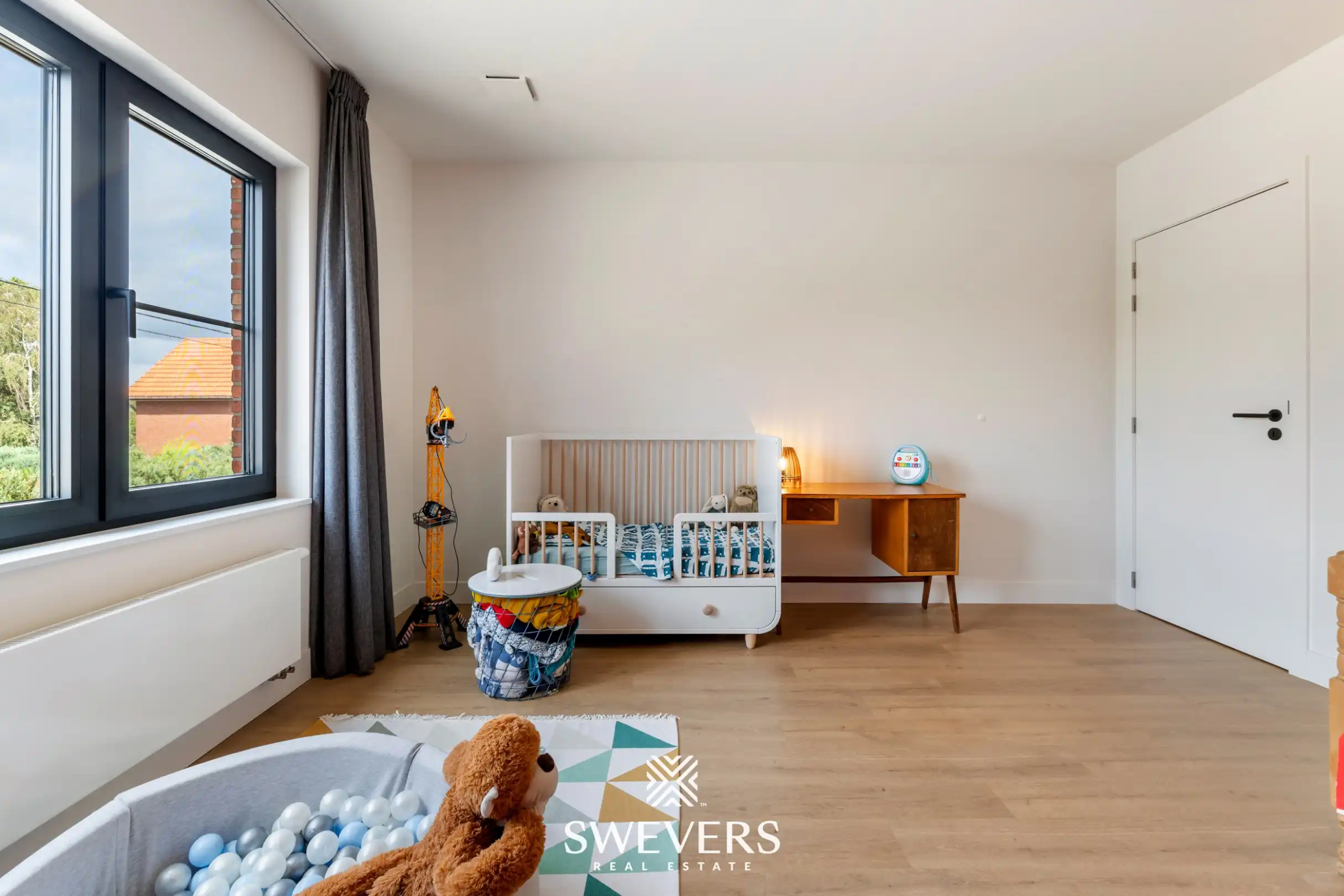 Ruime gerenoveerde woning op topligging foto 20