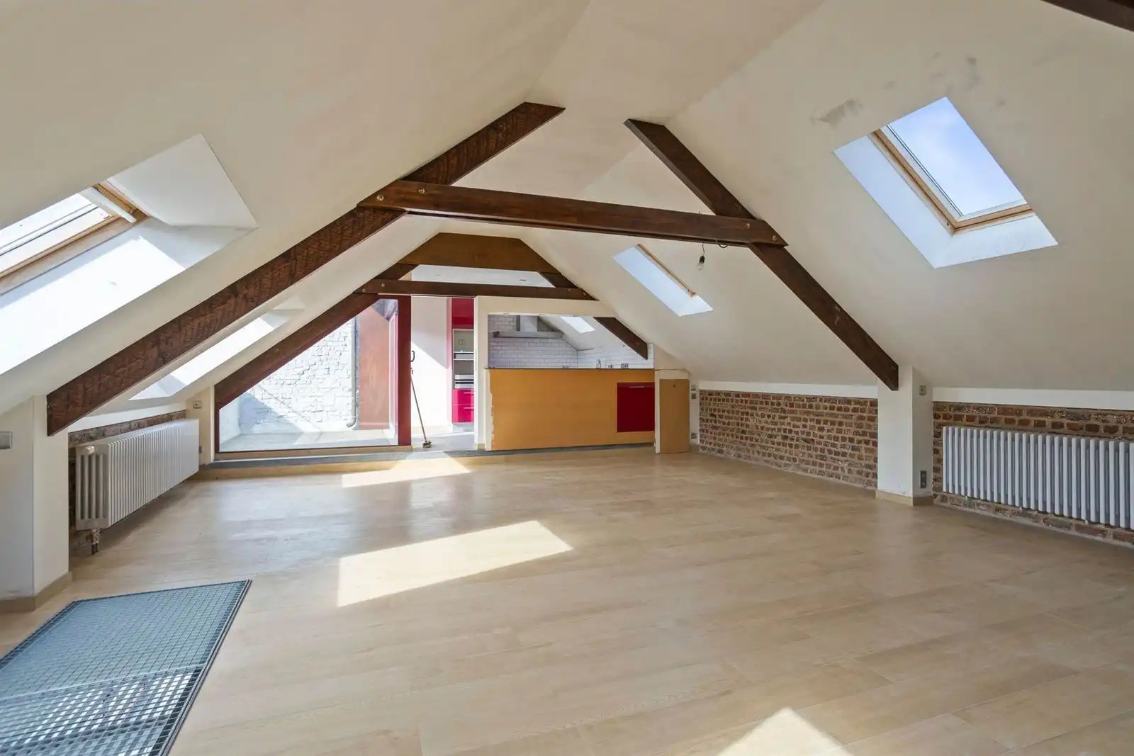 Woning met 2 slaapkamers en garage te Neigem foto 4