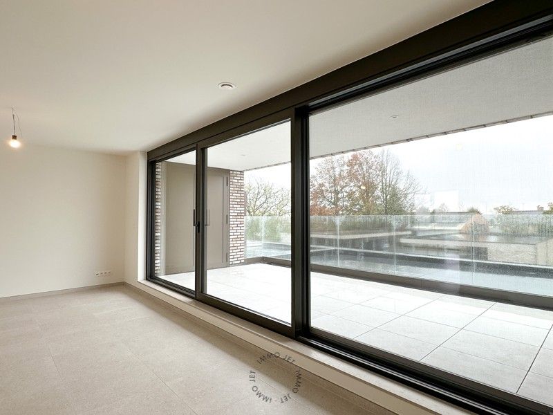 Prachtig gelegen nieuwbouw duplexappartement met drie slaapkamers, groot terras en autostaanplaats foto 7