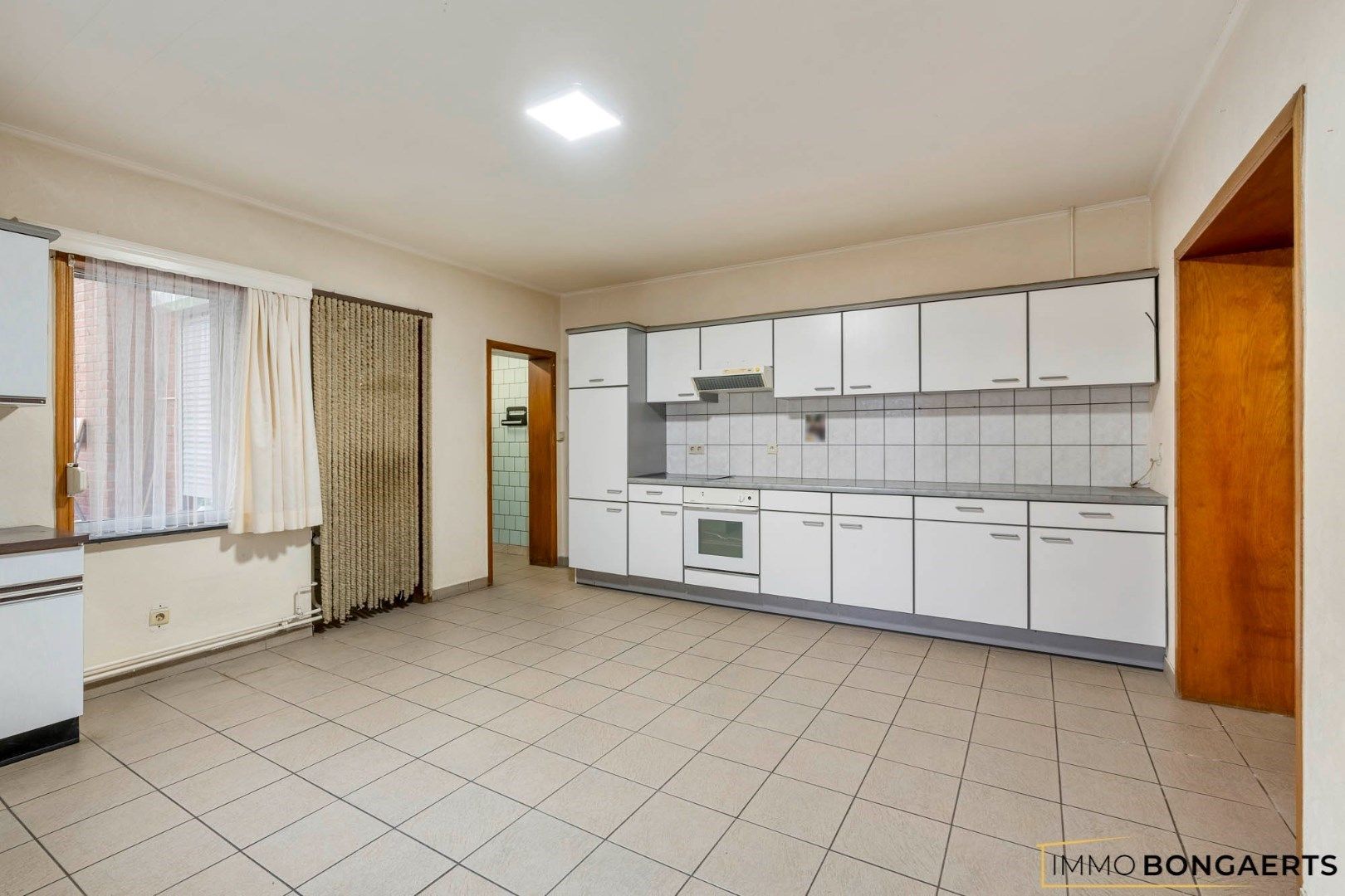 Ruime woning met 4 slaapkamers foto 6