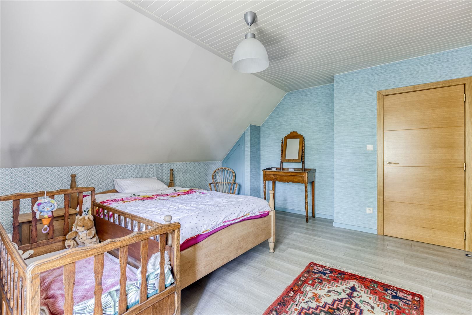 Huis + weiland foto 14