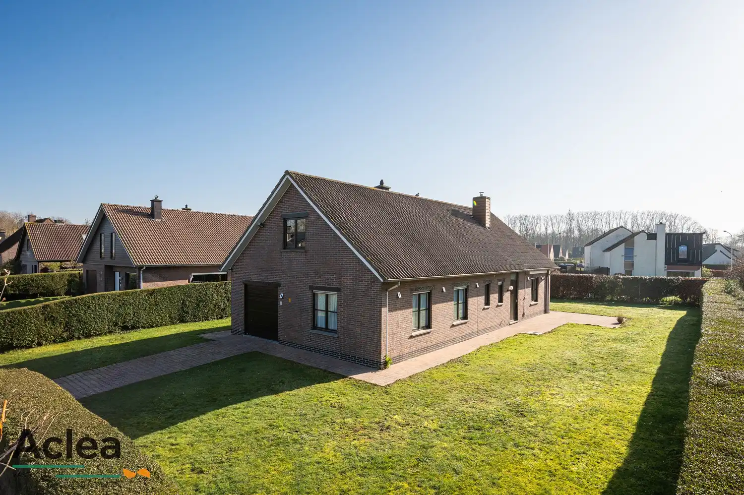 Vrijstaande woning op een zeer goede locatie in Vinderhoute. foto 32