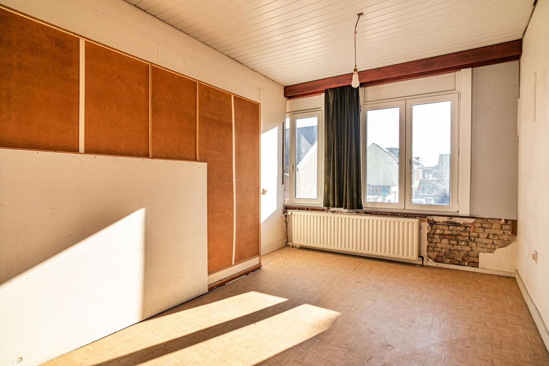 Renovatieproject op ruim perceel foto 19