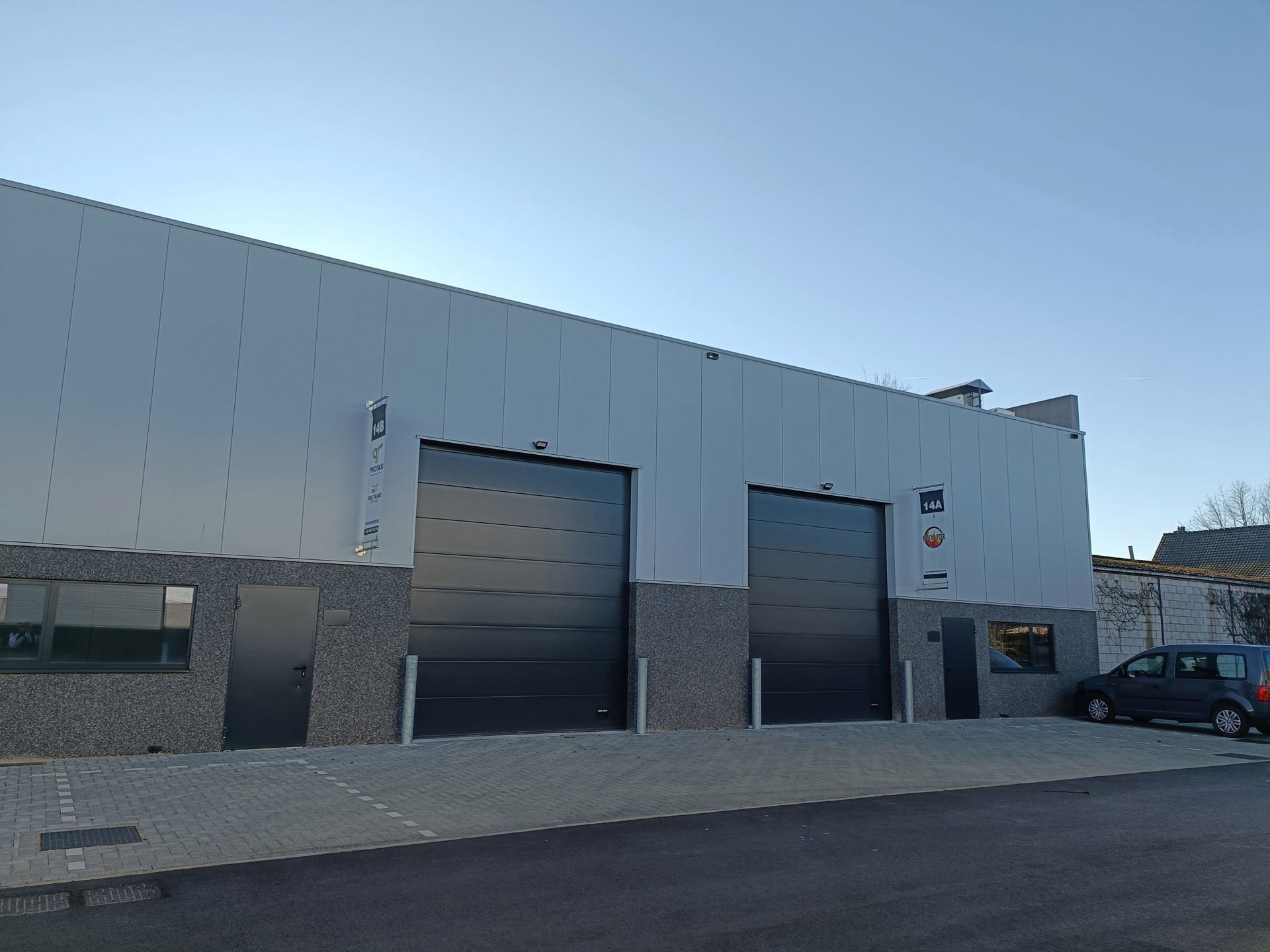 Nieuwbouw KMO-unit te huur in Brecht foto {{pictureIndex}}