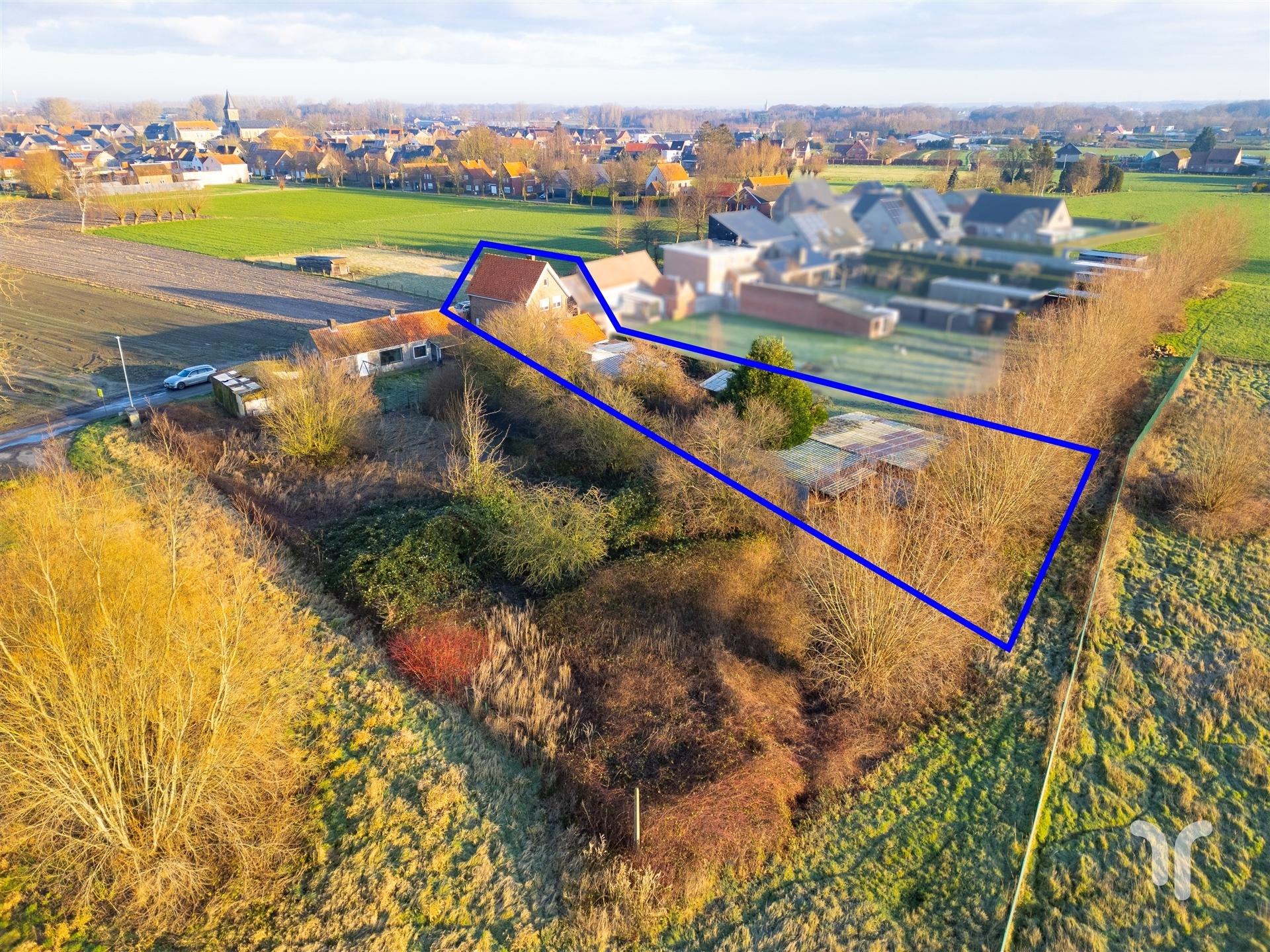 Landelijk gelegen woning met potentieel foto 13