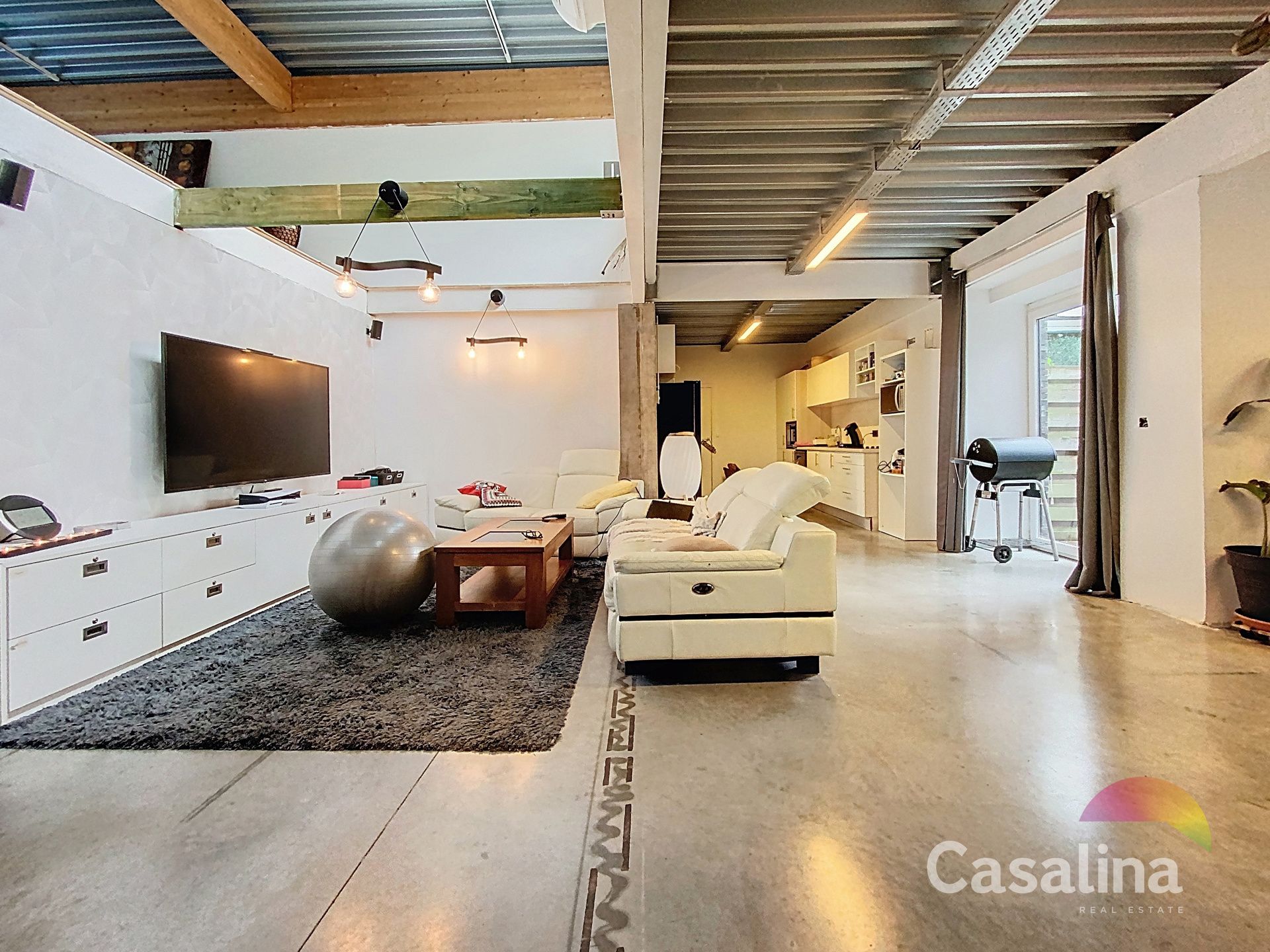 CASALINA Real Estate- Commercieel gelijkvloers van +/- 385m² foto 10