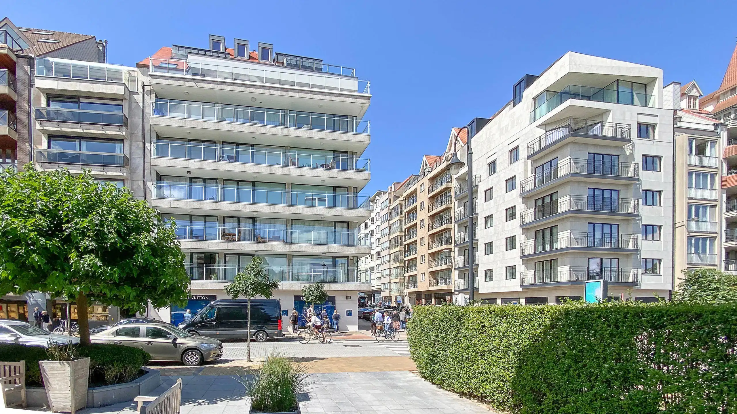Uitzonderlijke renovatieopportuniteit op de Kustlaan foto 2