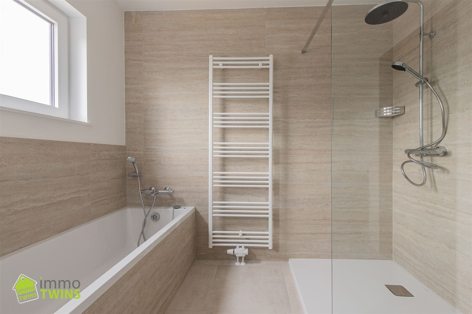 Ruime gerenoveerde bel-etagewoning te Oudegem foto 16