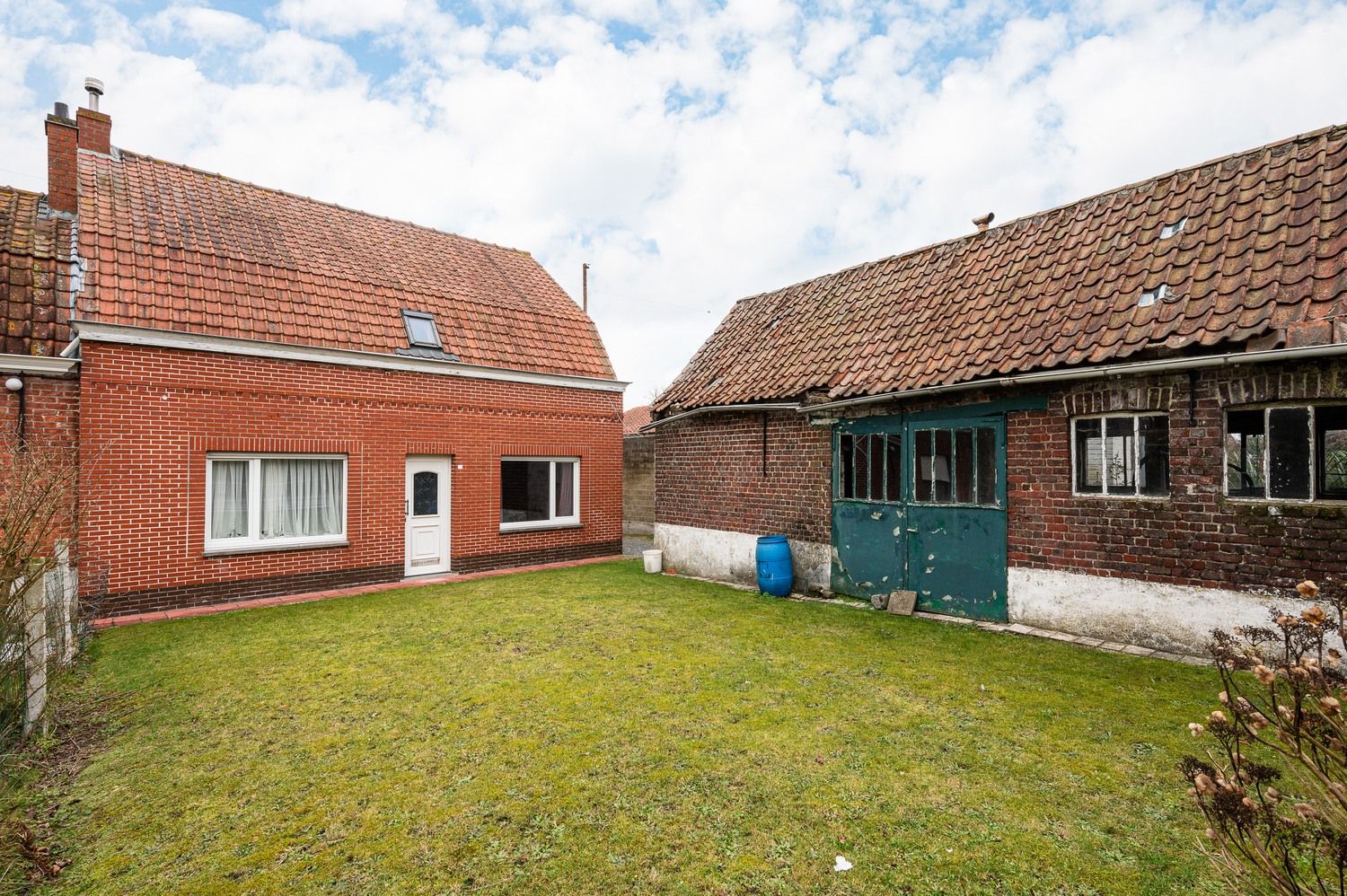 Te renoveren woning met veel potentieel te Bentille foto 2
