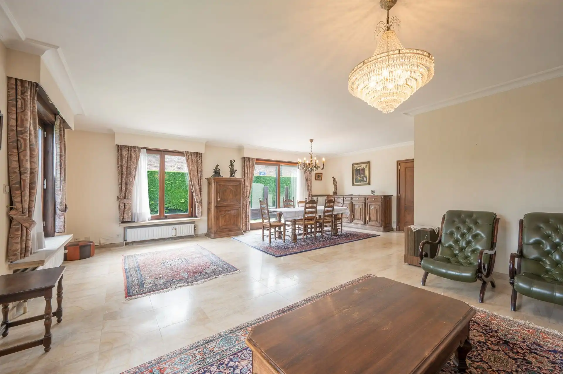 Exclusieve villa in een gegeerde residentiële wijk foto 14