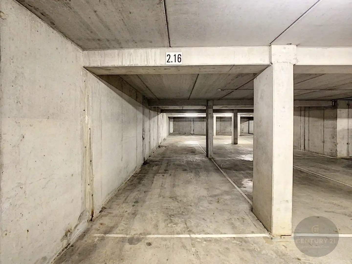 Parkeerplaats te huur foto 2