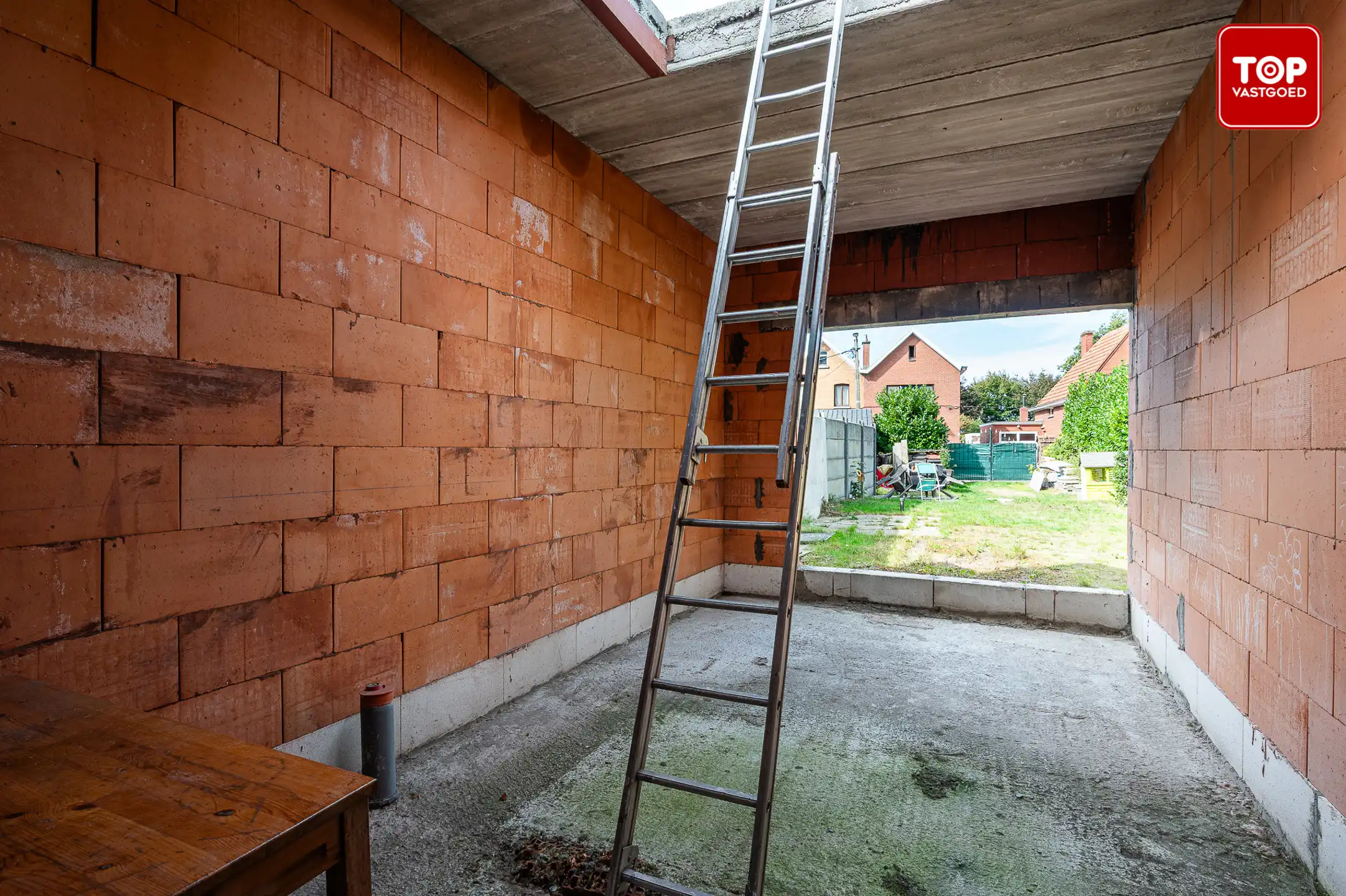 een beloftevolle woning in opbouw, volledig naar eigen smaak af te werken foto 8