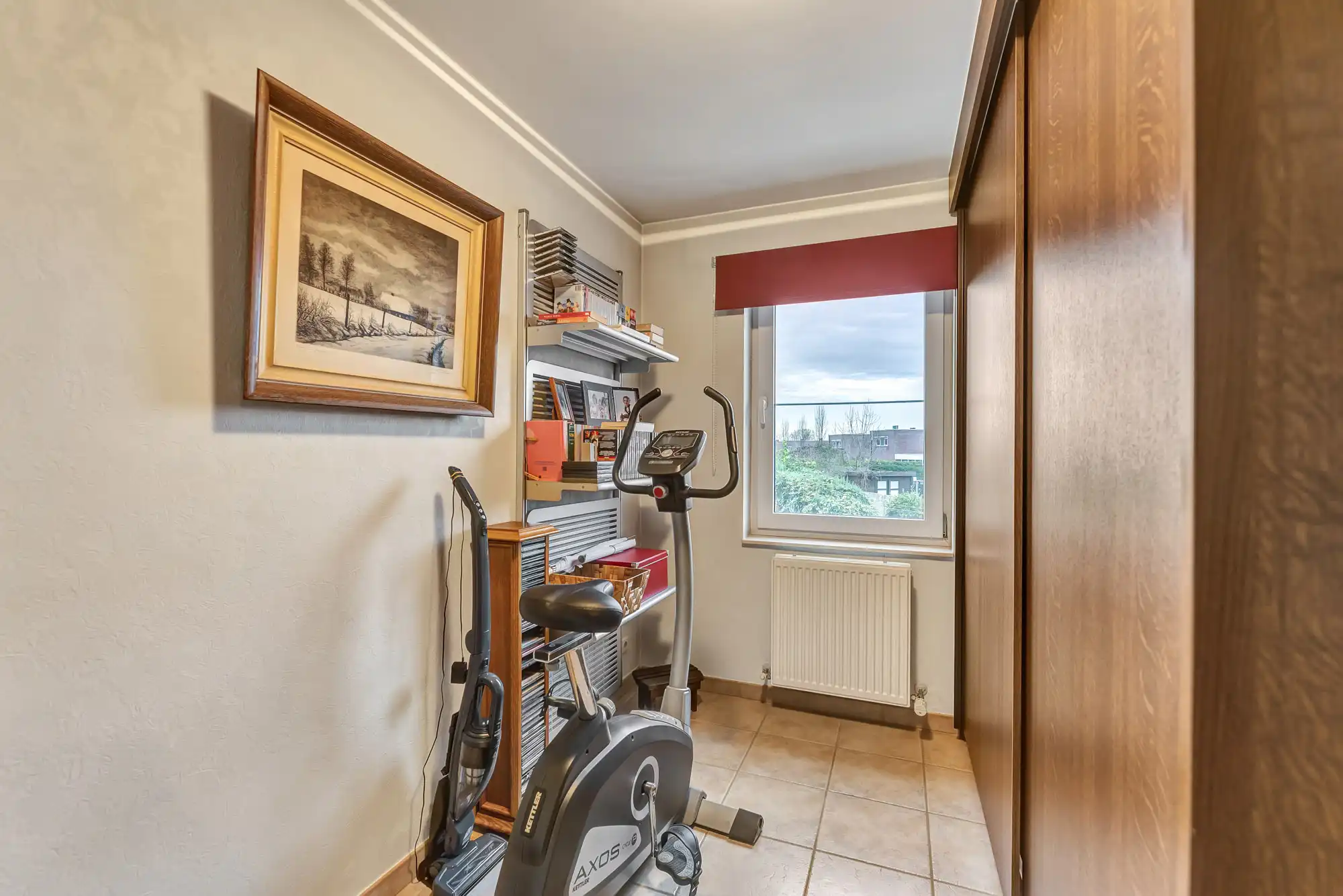 Instapklaar appartement met ruime garage