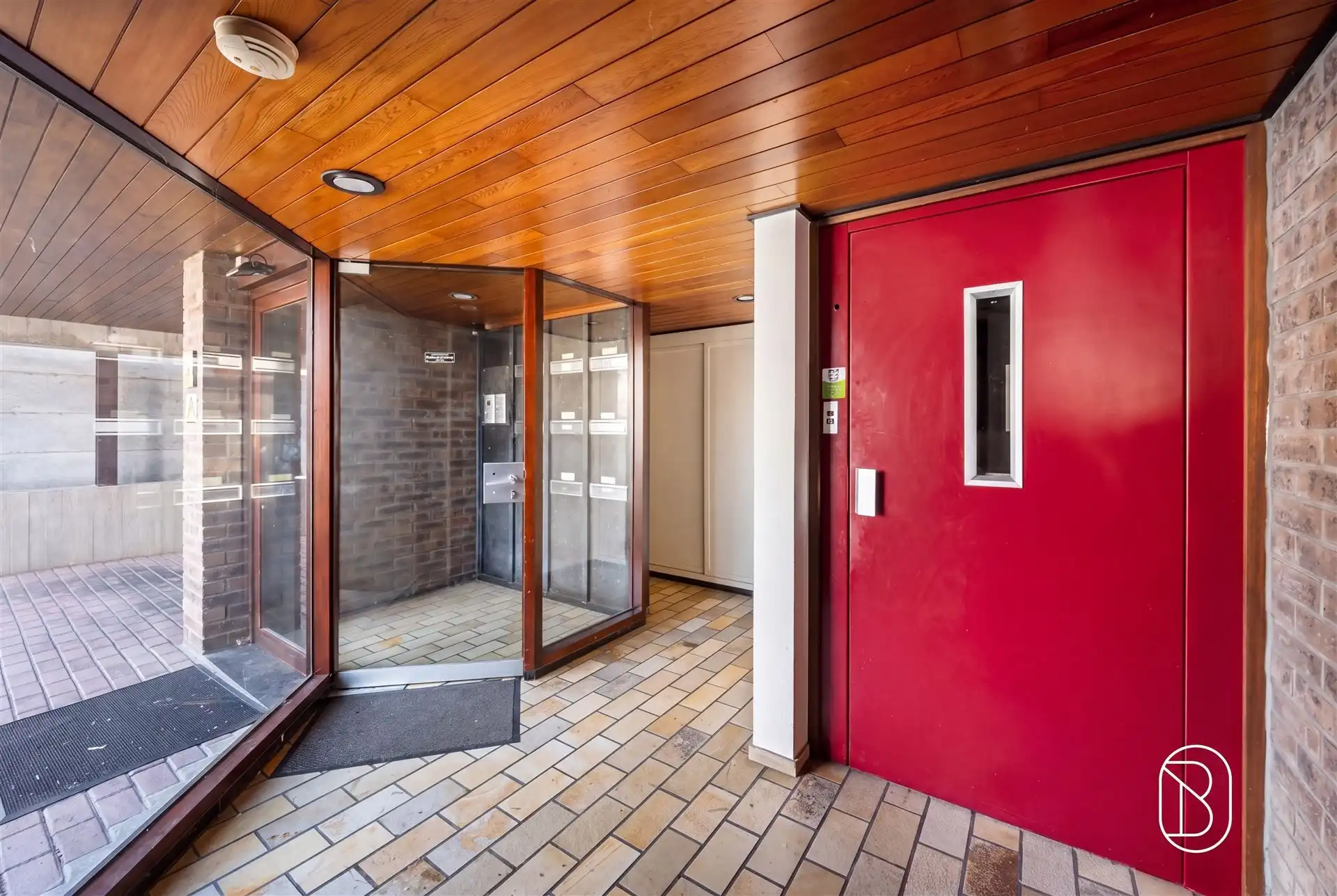Leuk ruim appartement met terras  foto 16