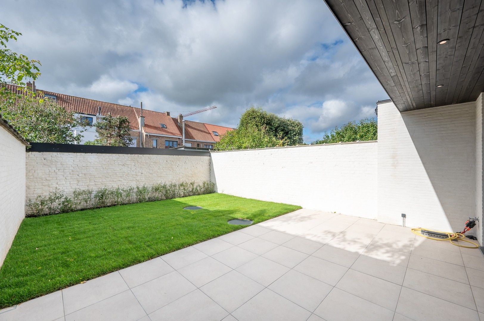 Prachtig gerenoveerde woning in een rustige omgeving nabij de Magere Schorre. foto 6