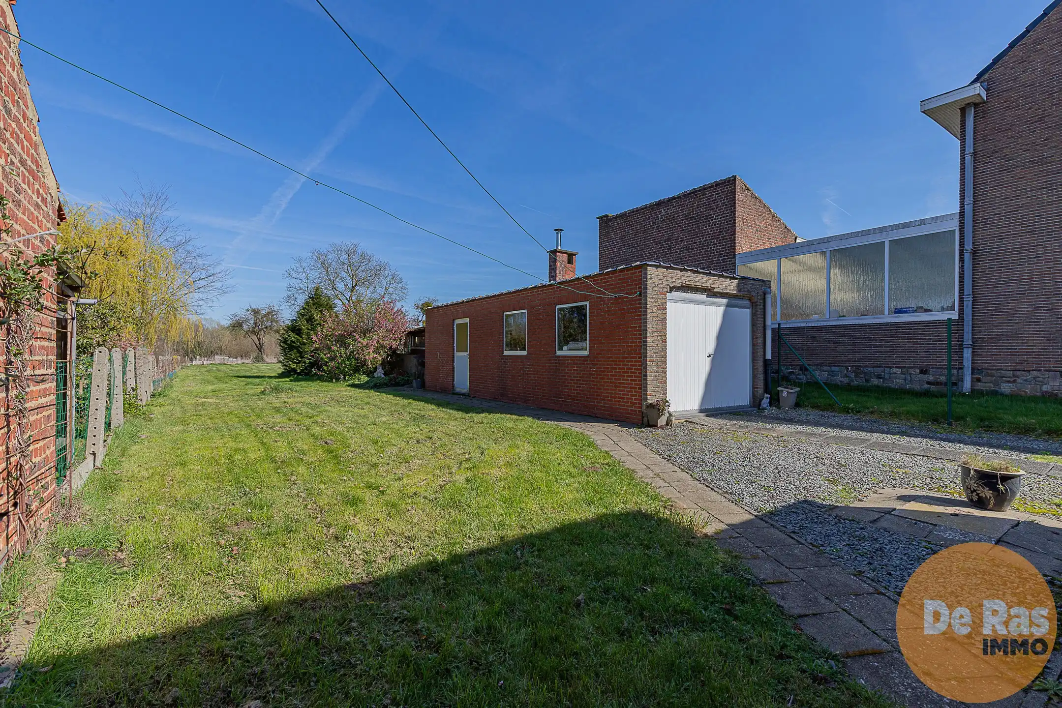 LIEDEKERKE - Ruime renovatiewoning met garage op toplocatie  foto 16