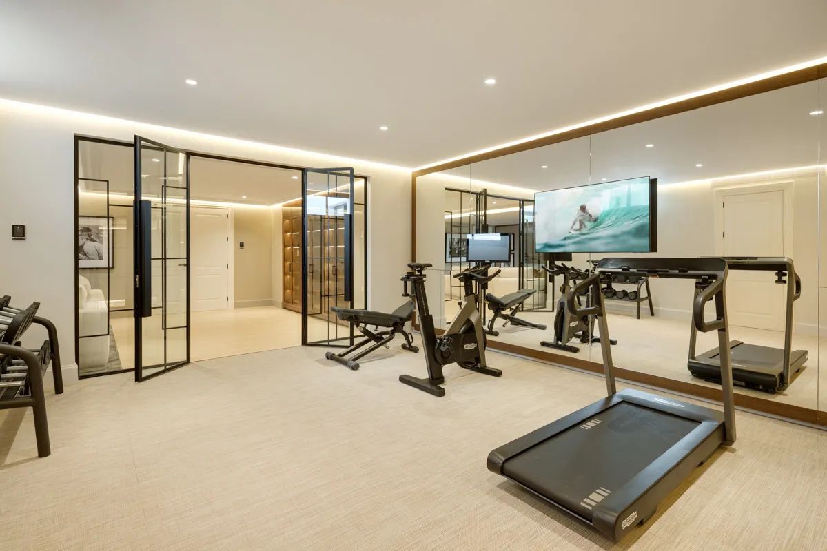 Exclusieve villa in Marbella: tijdloze elegantie en ongeëvenaarde luxe foto 19