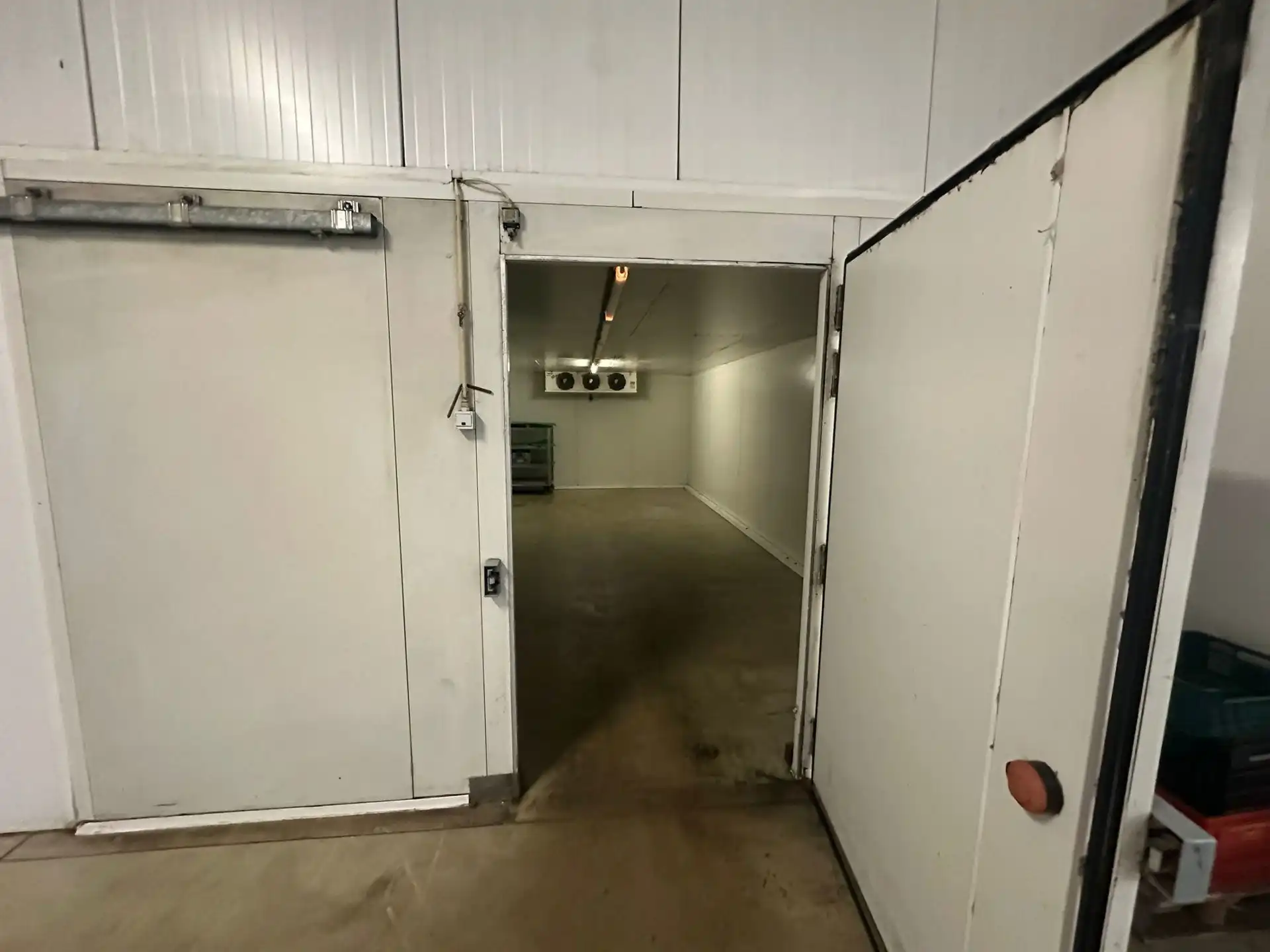 Te Huur Magazijn te Boechout  foto 5