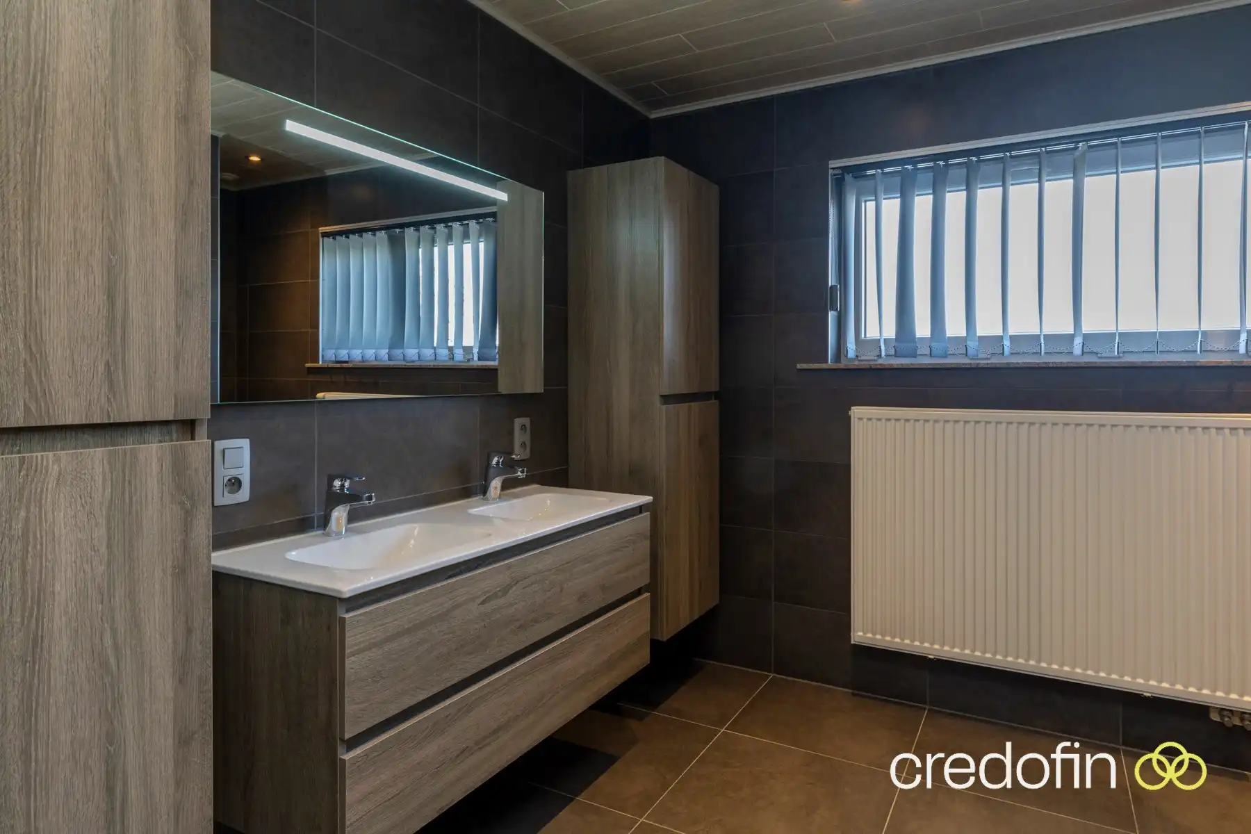 Ruime halfopen bebouwing met grote tuin en zwembad in rustige straat te Lievegem (Waarschoot) foto 15